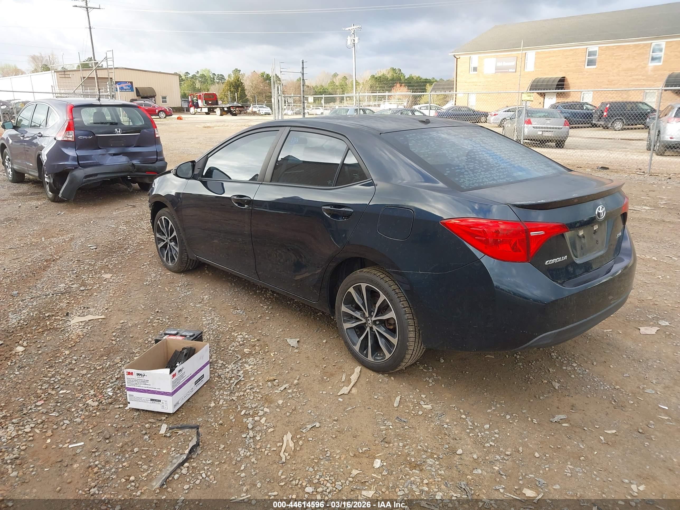 TOYOTA COROLLA image 3