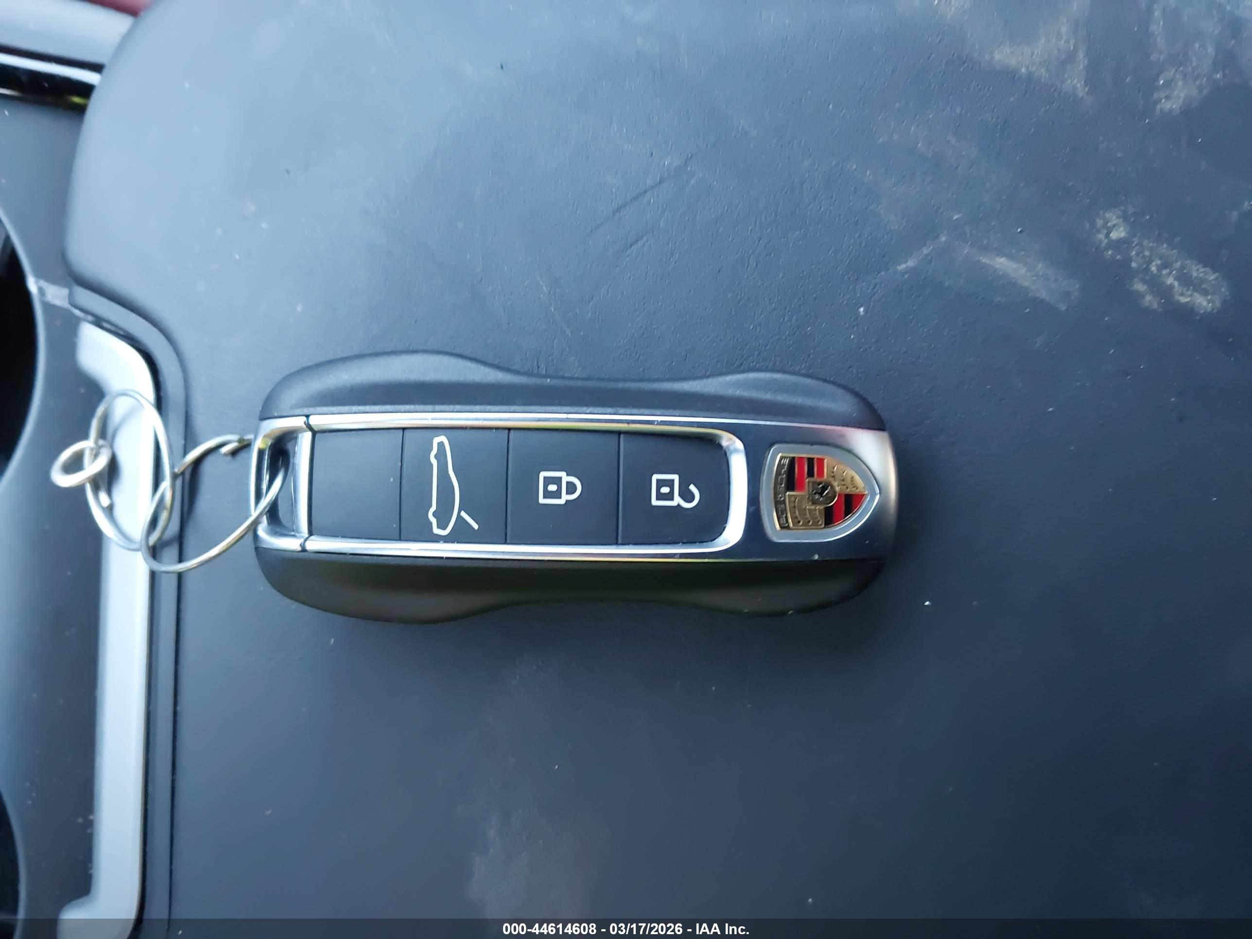 PORSCHE PANAMERA image 11