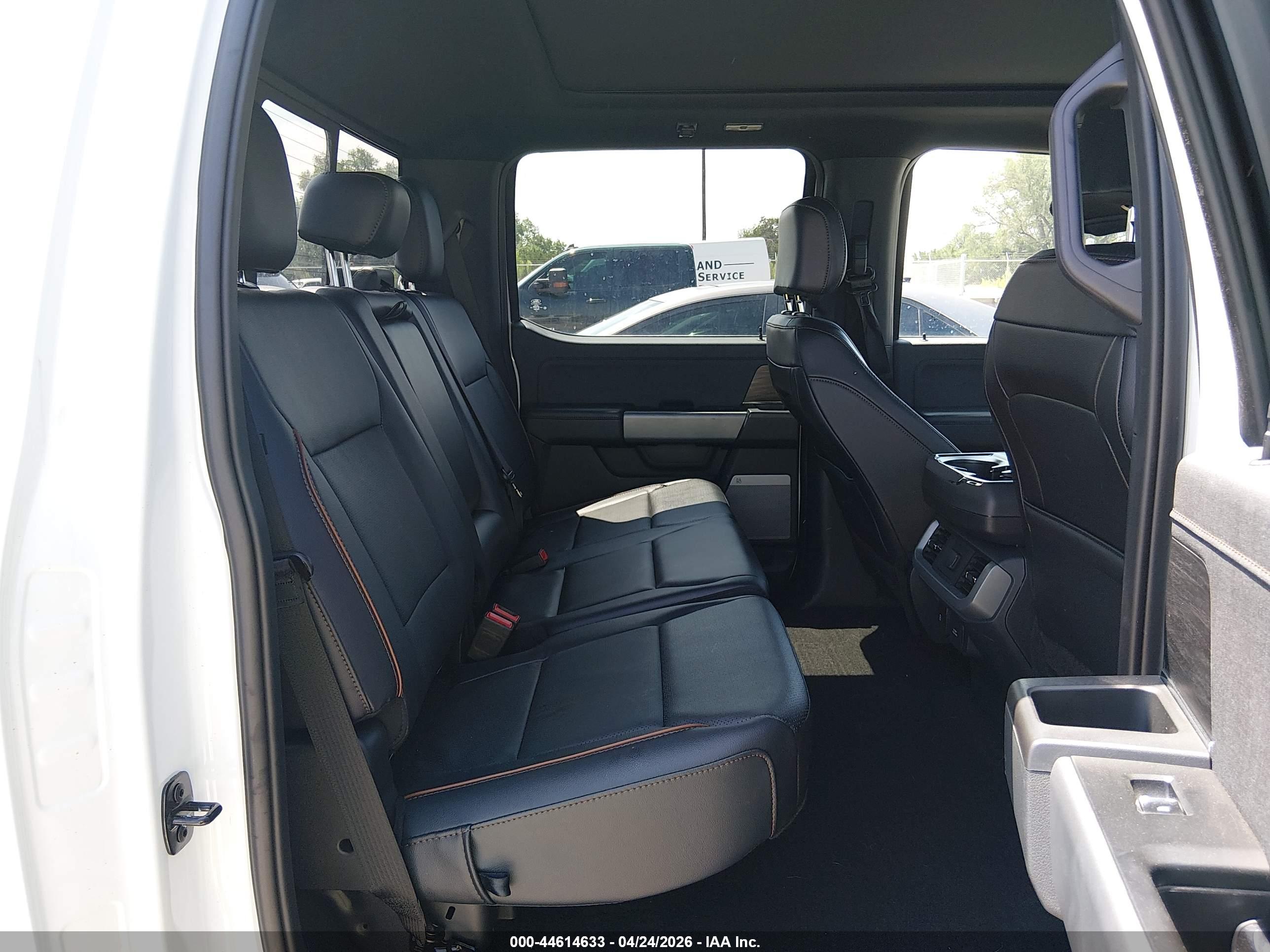 FORD F-150 image 8