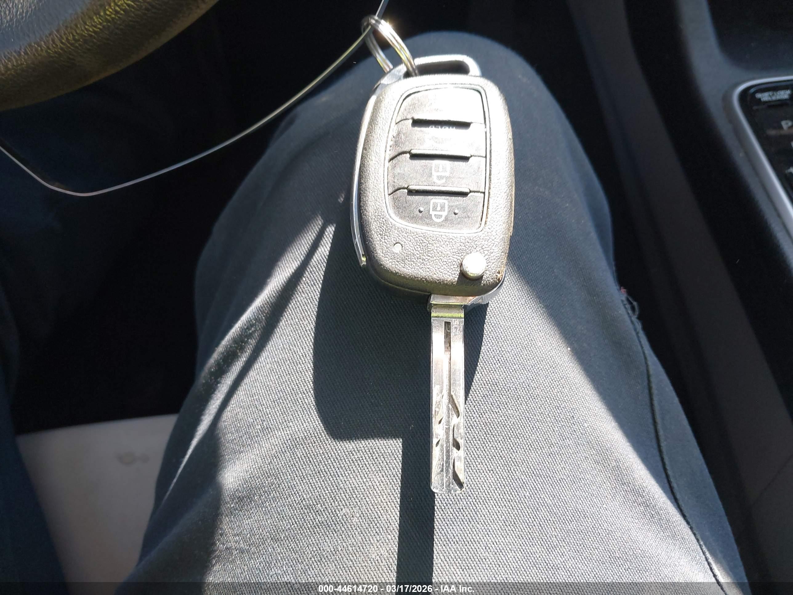 HYUNDAI SONATA image 11
