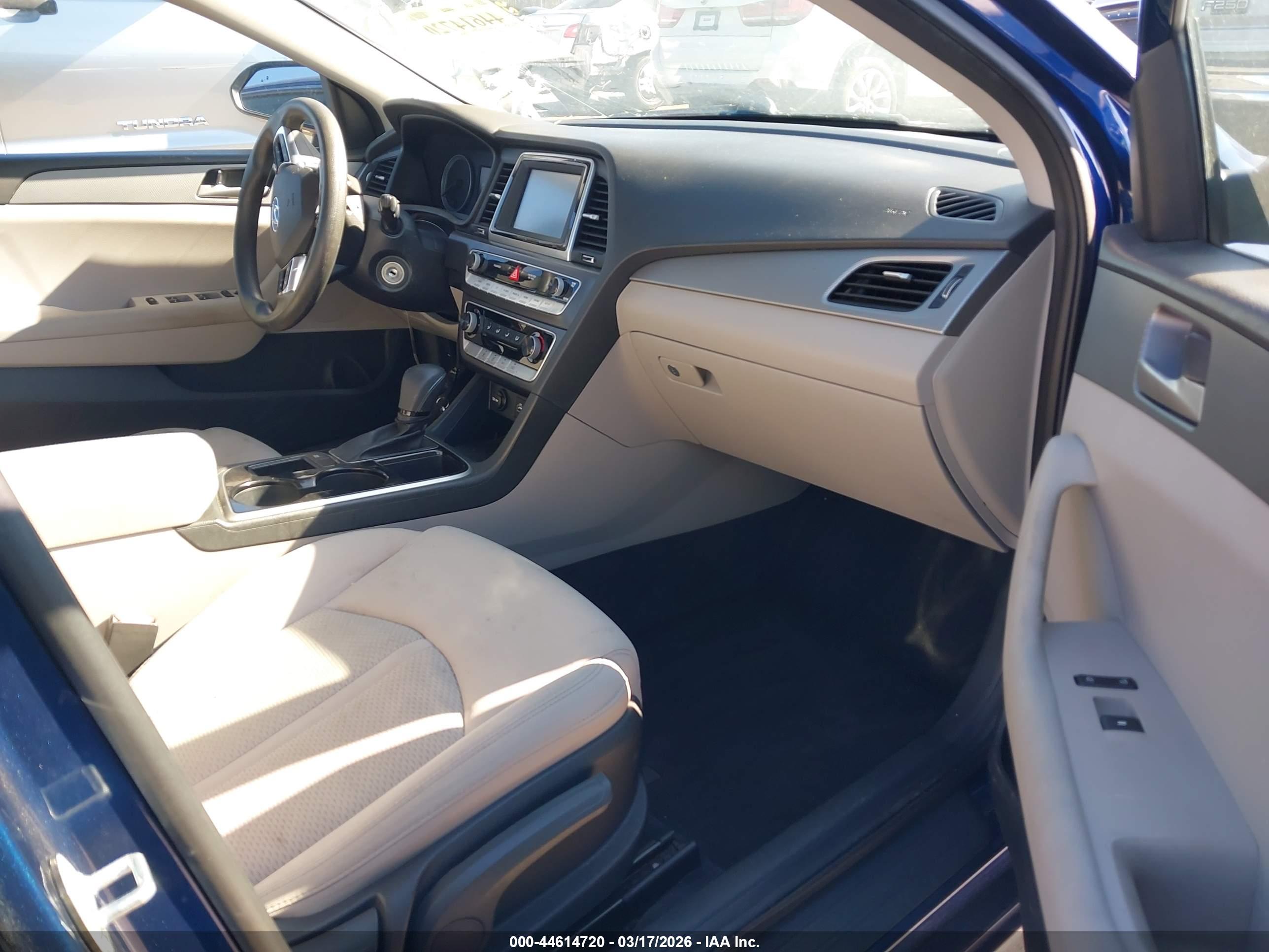 HYUNDAI SONATA image 5