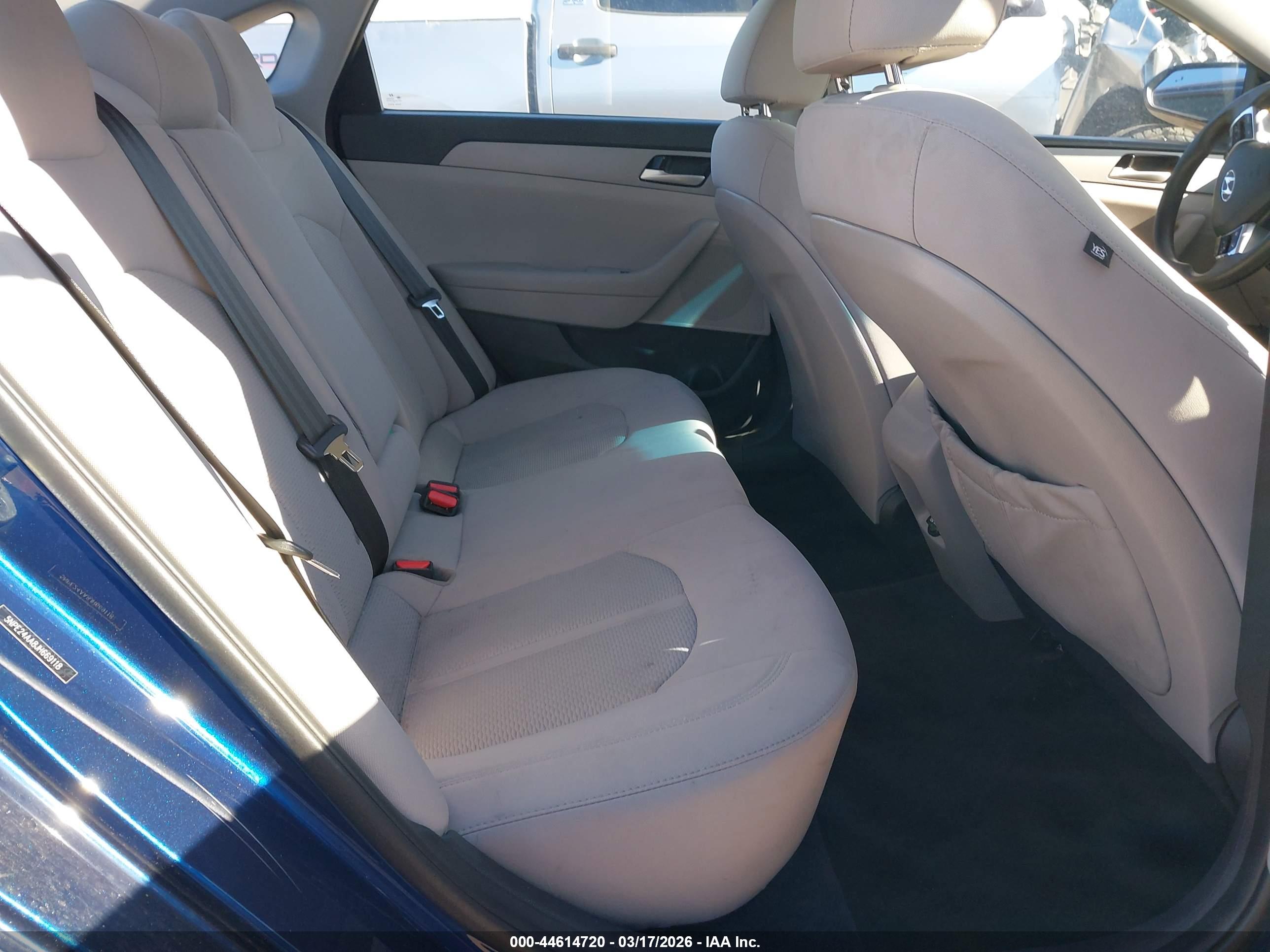 HYUNDAI SONATA image 8