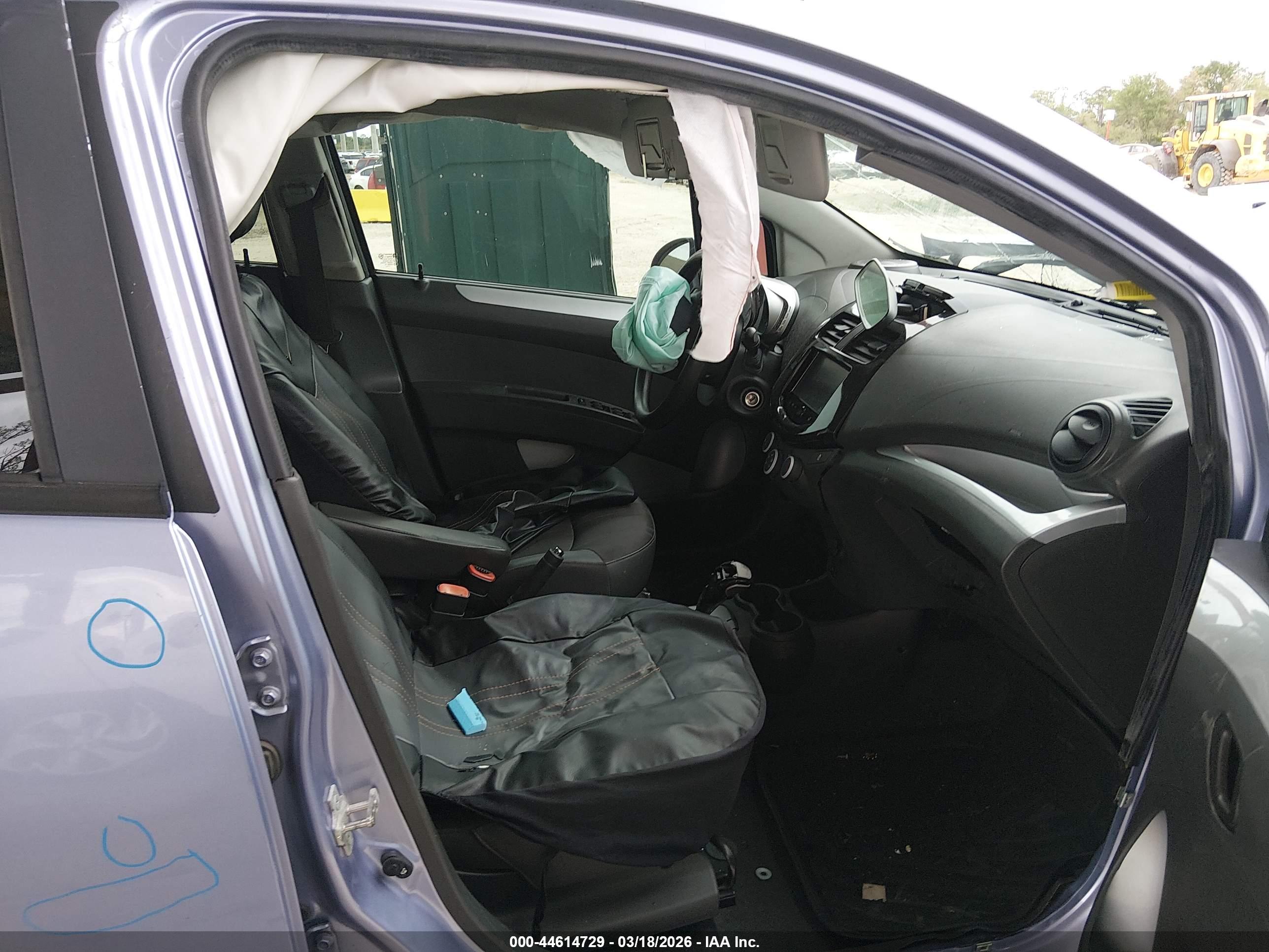 CHEVROLET SPARK image 5