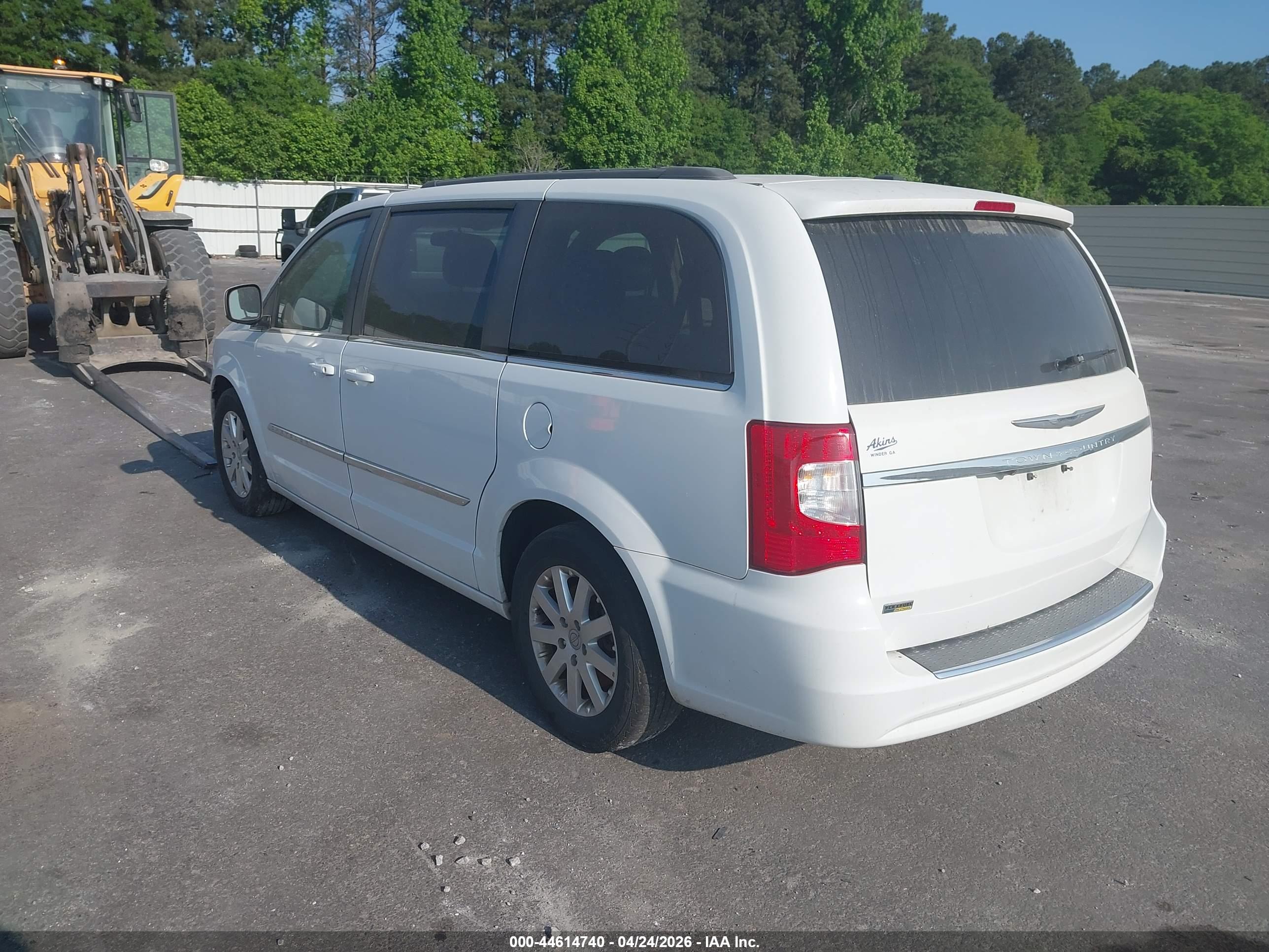 CHRYSLER TOWN image 3