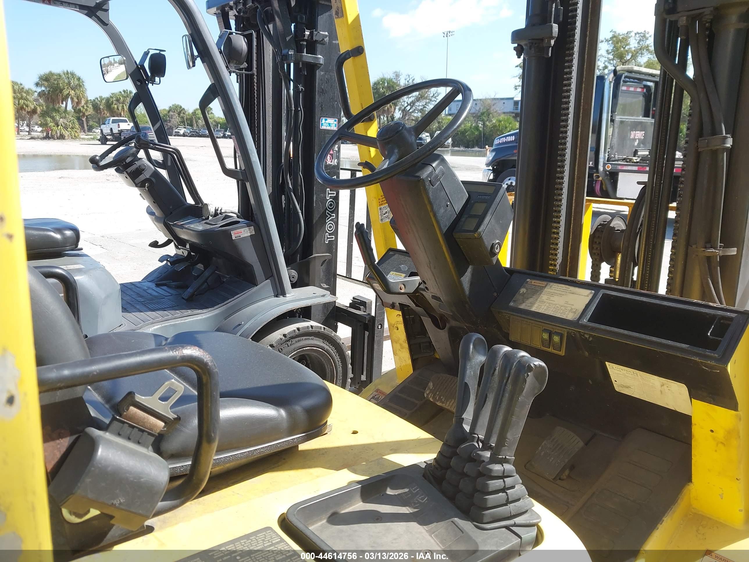 HYSTER H50XM image 8