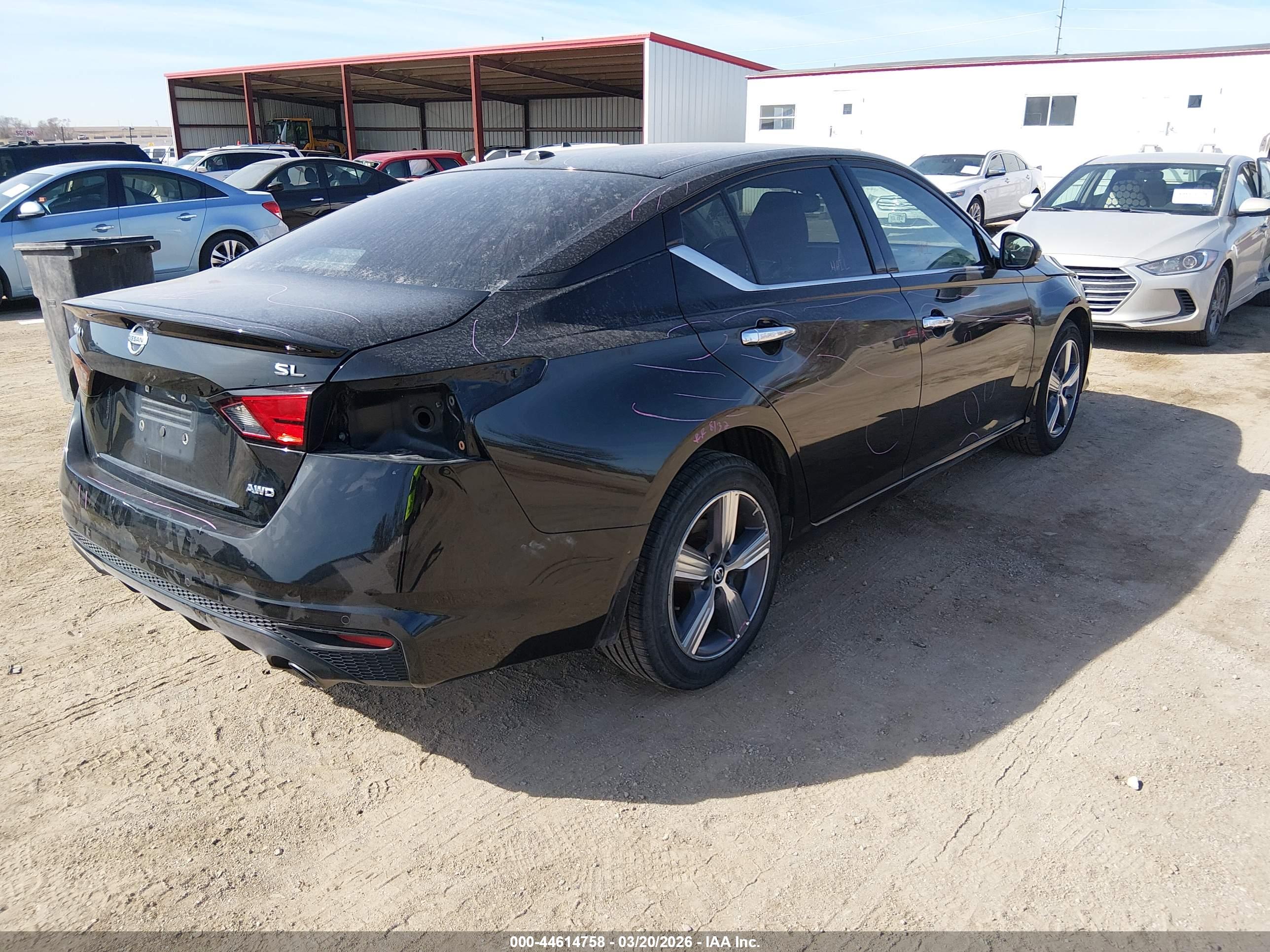NISSAN ALTIMA image 4