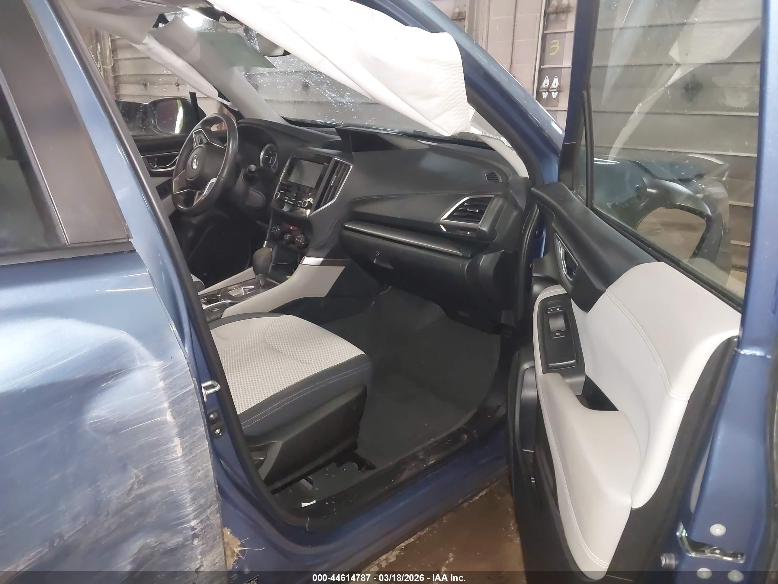 SUBARU FORESTER image 5