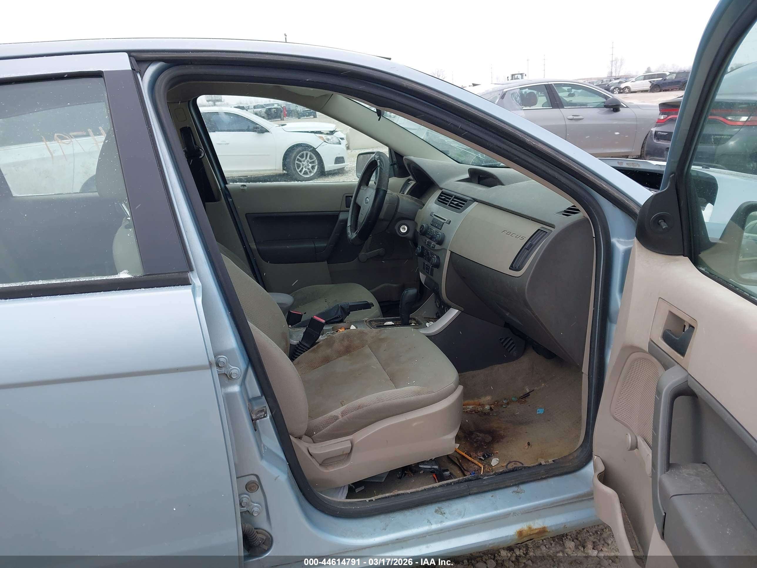 FORD FOCUS image 5