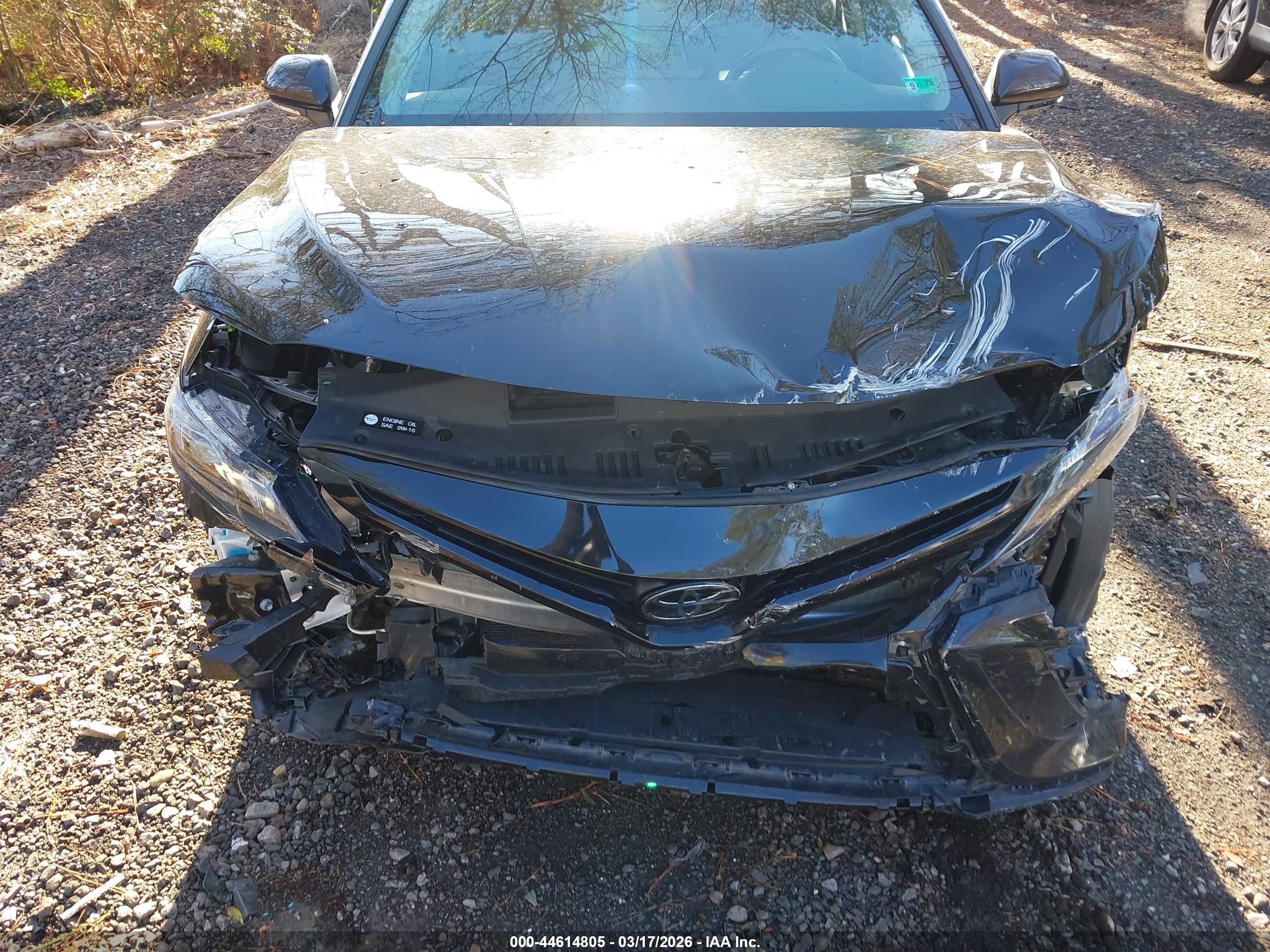 TOYOTA CAMRY image 6