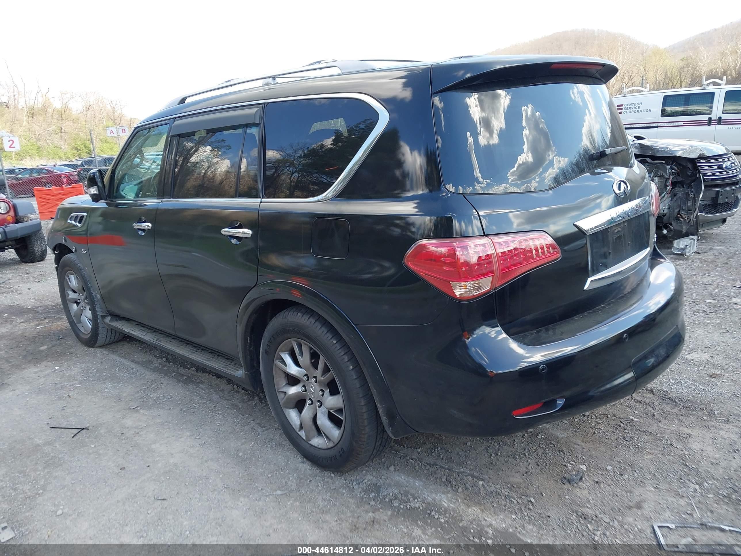 INFINITI QX80 image 3
