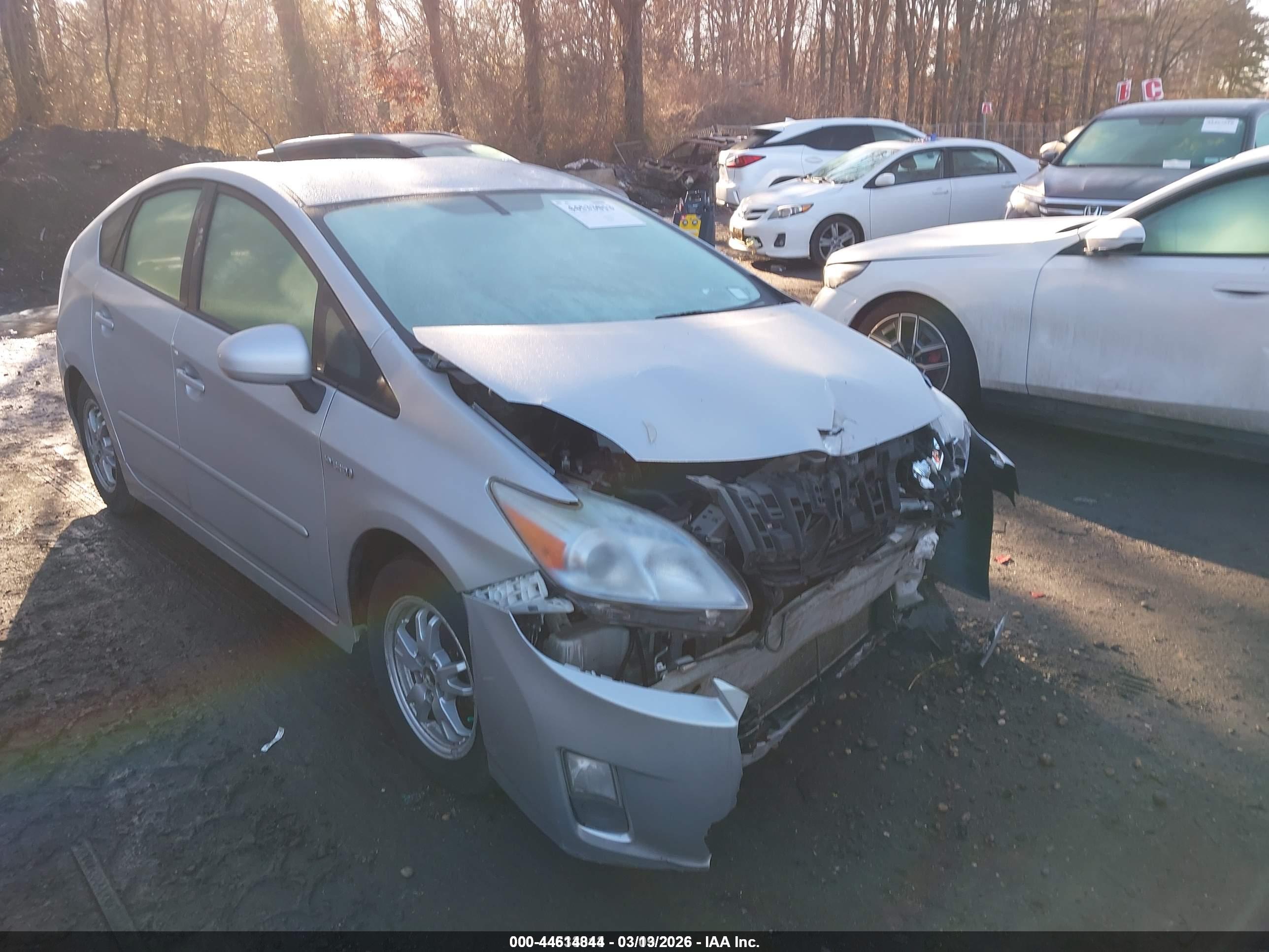 TOYOTA PRIUS image 6