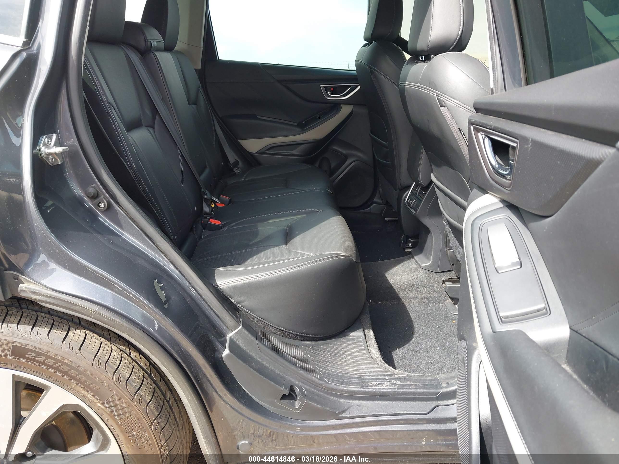 SUBARU FORESTER image 8