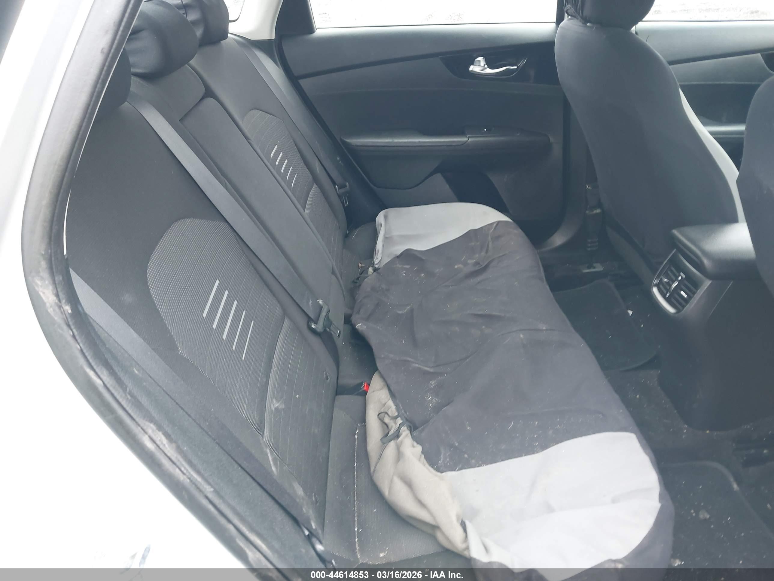 KIA FORTE image 8