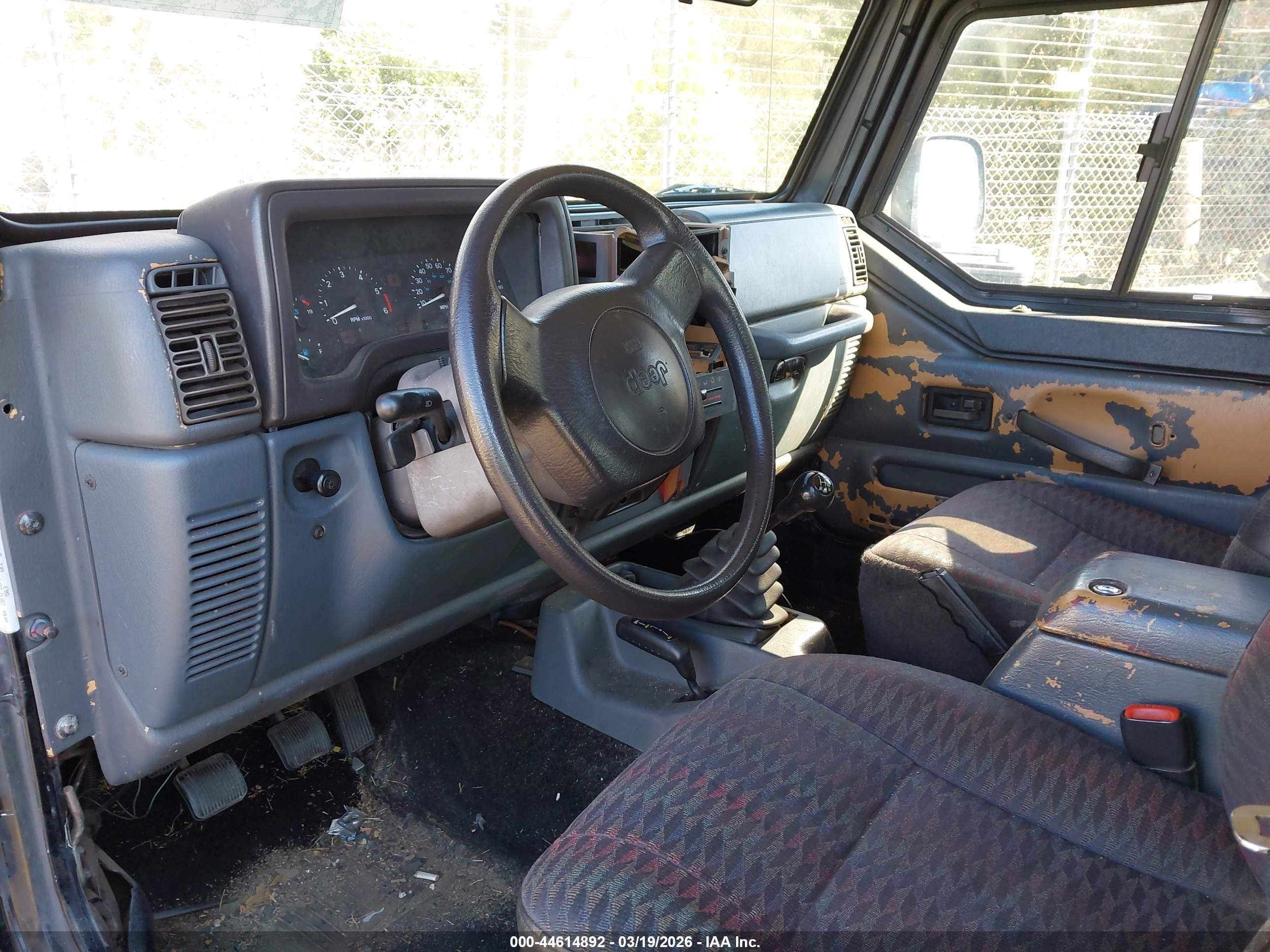 JEEP WRANGLER image 5