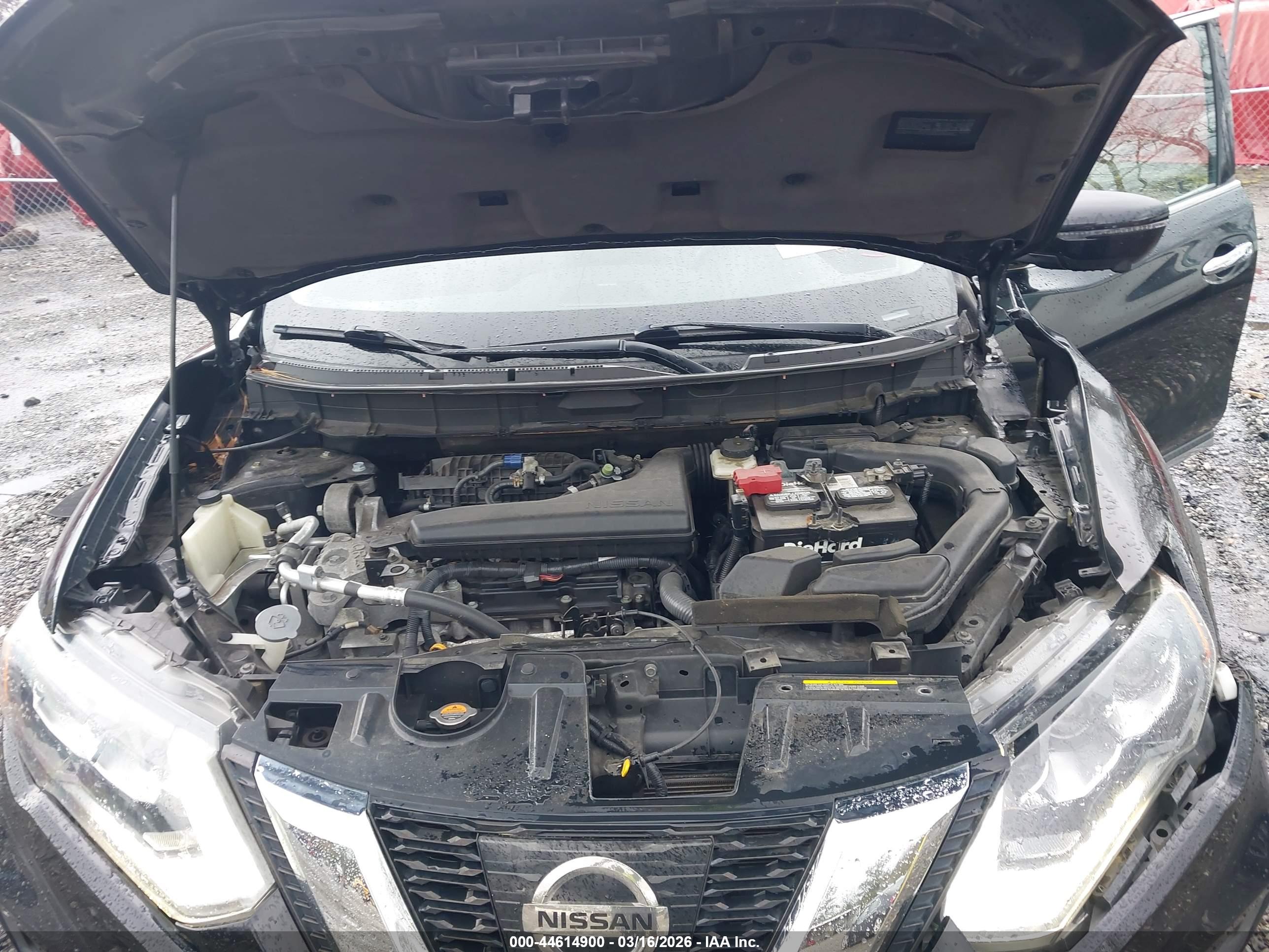 NISSAN ROGUE image 10