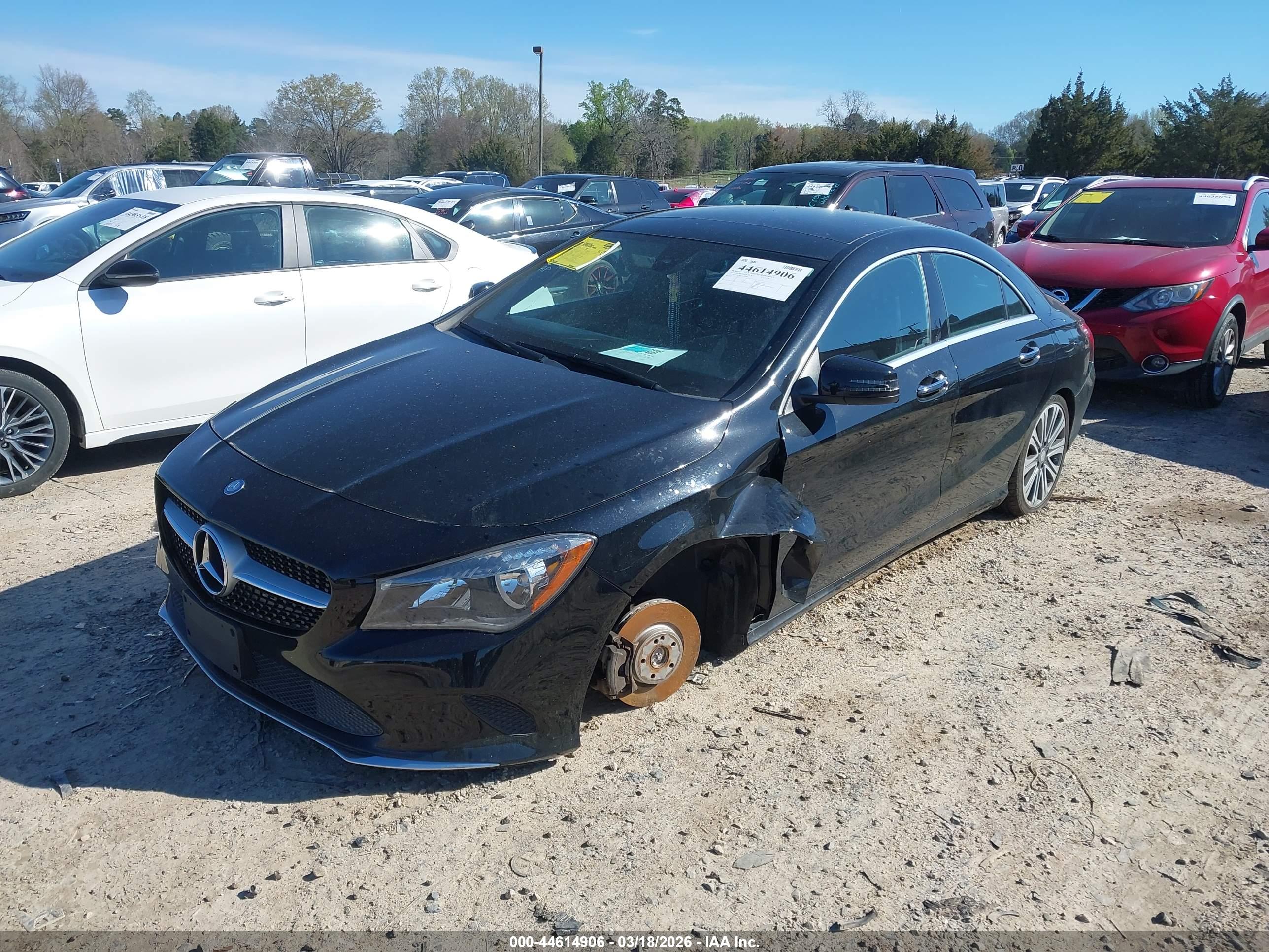 MERCEDES-BENZ CLA image 2