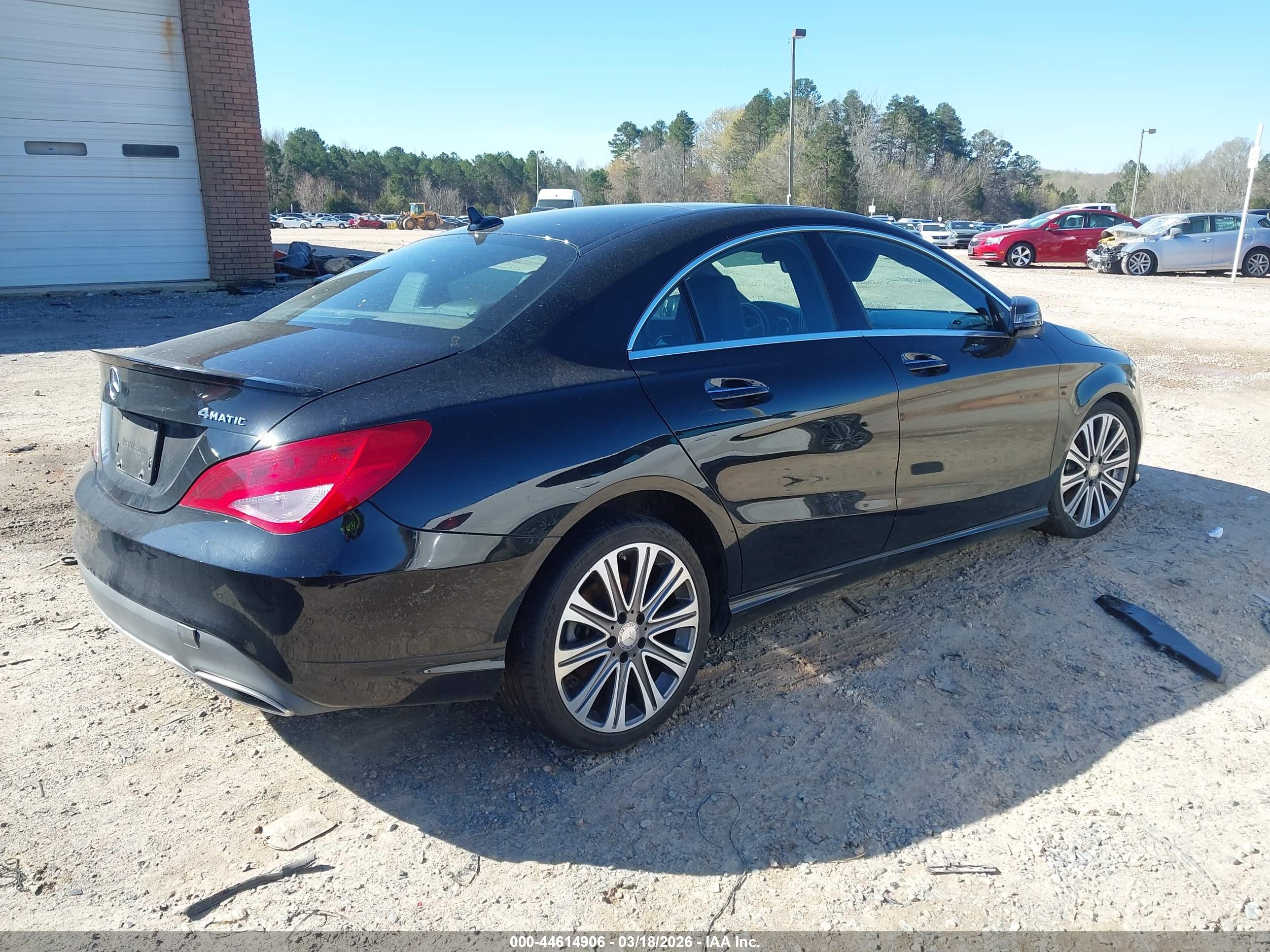 MERCEDES-BENZ CLA image 4