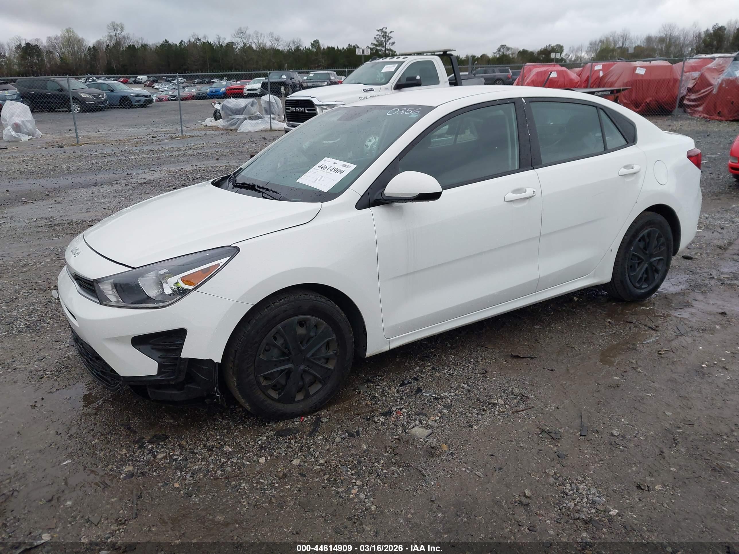 KIA RIO image 2