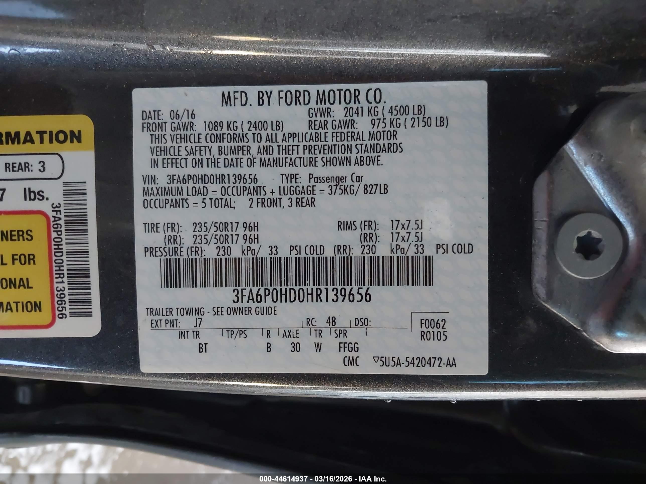 FORD FUSION image 9