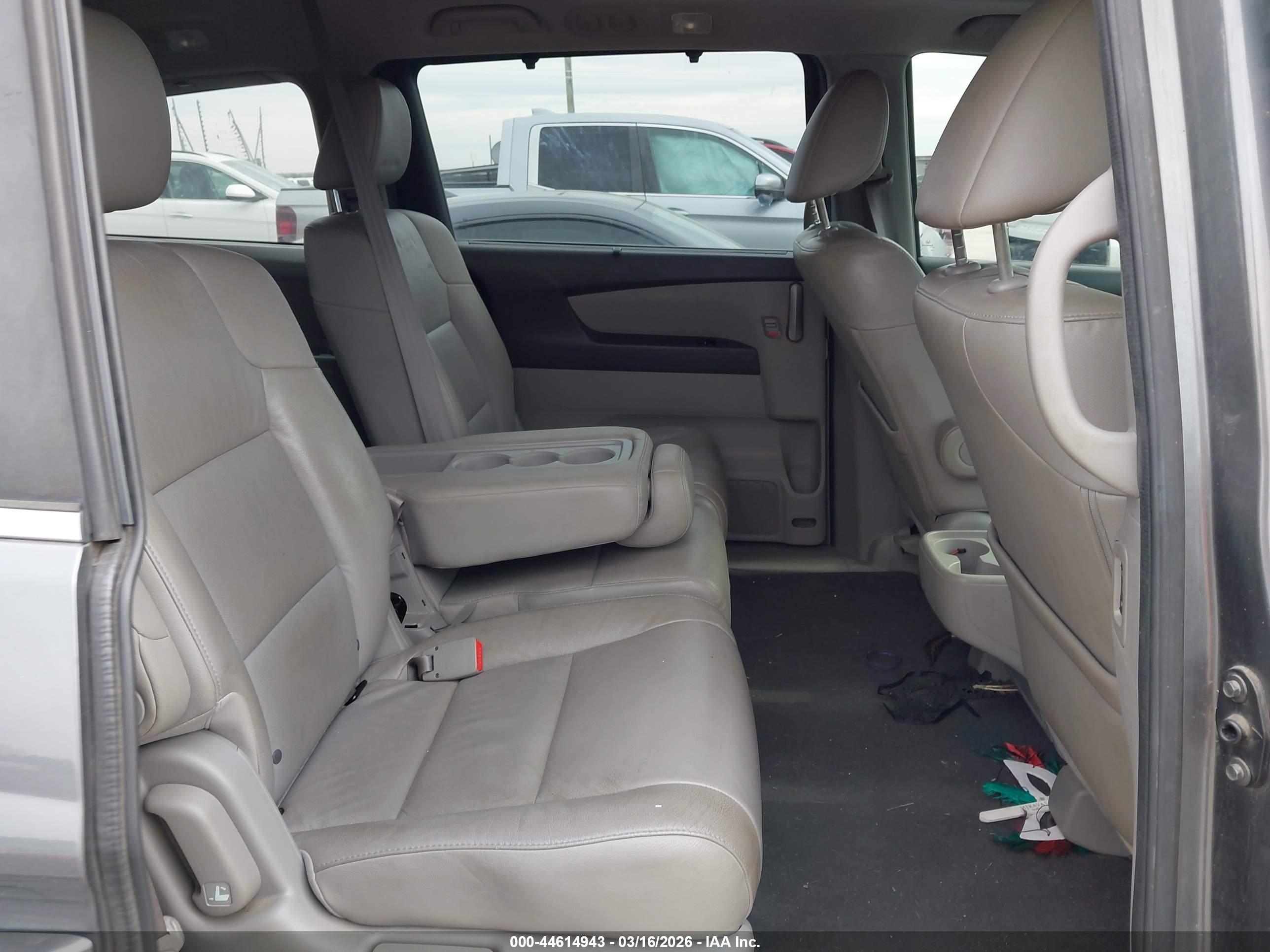 HONDA ODYSSEY image 8