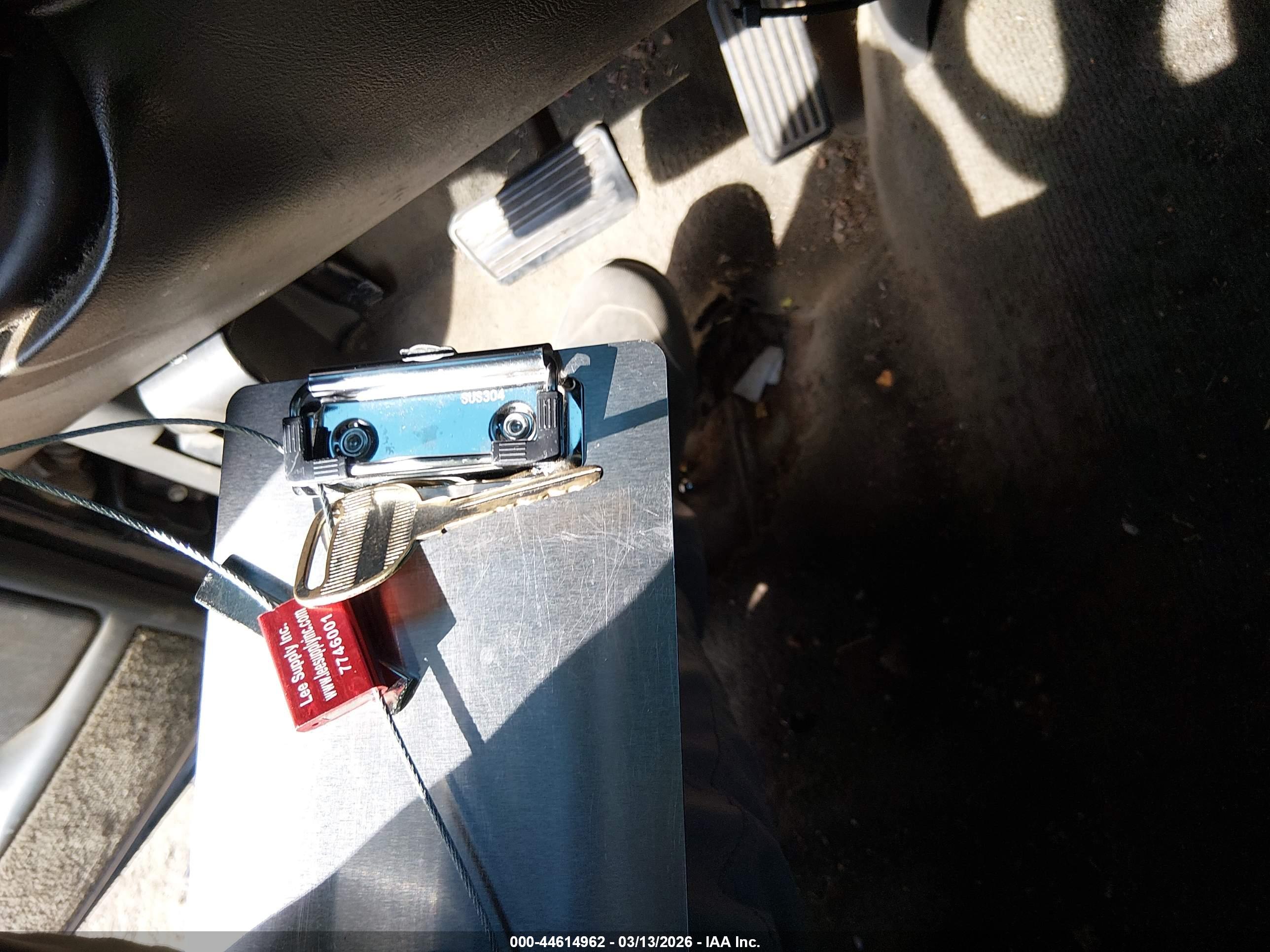 CHEVROLET SILVERADO image 11