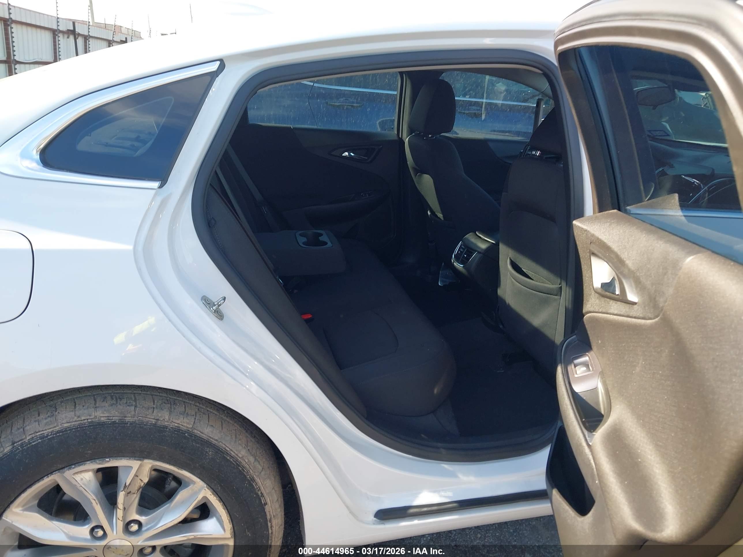 CHEVROLET MALIBU image 8