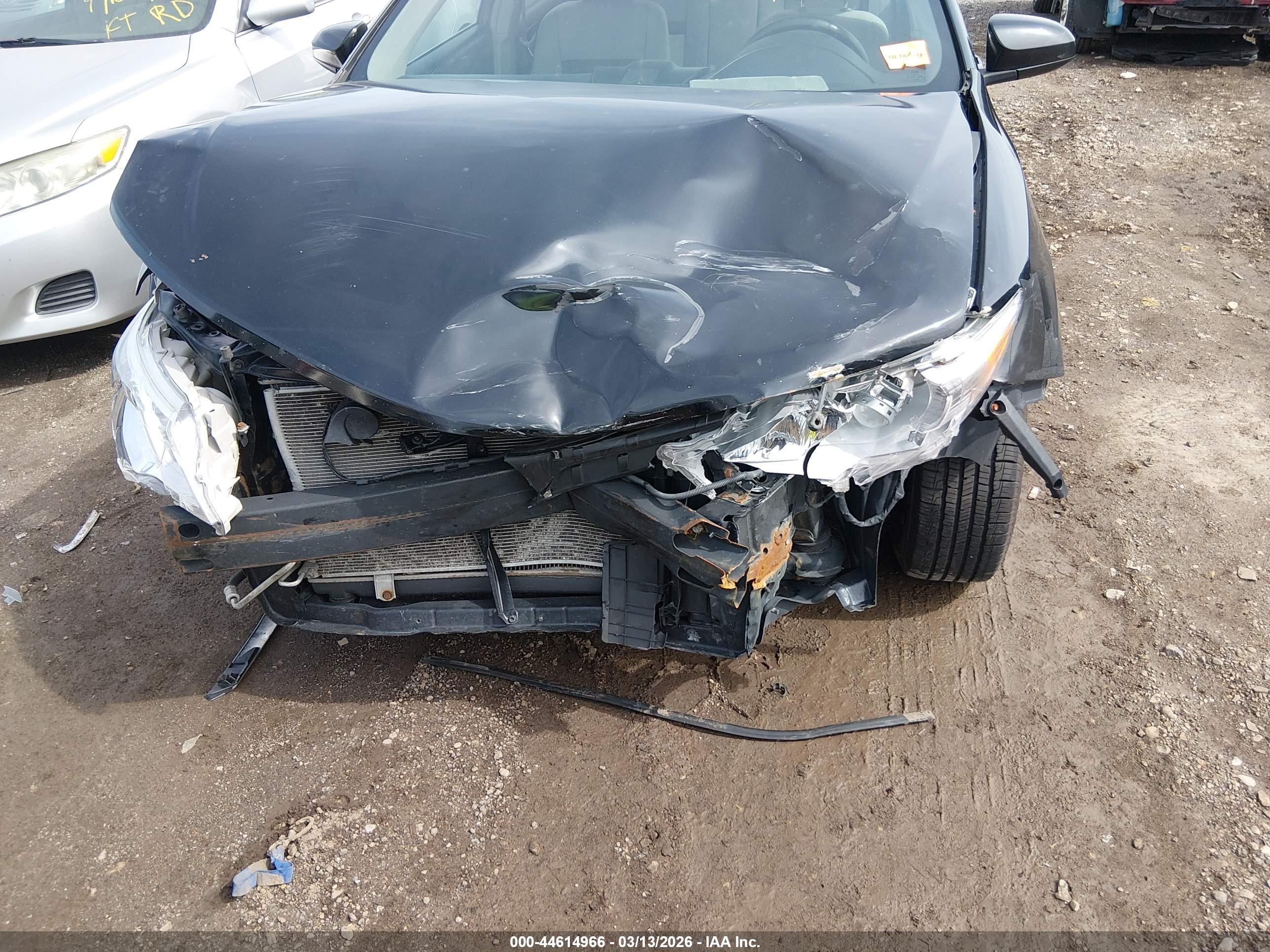 TOYOTA CAMRY image 6