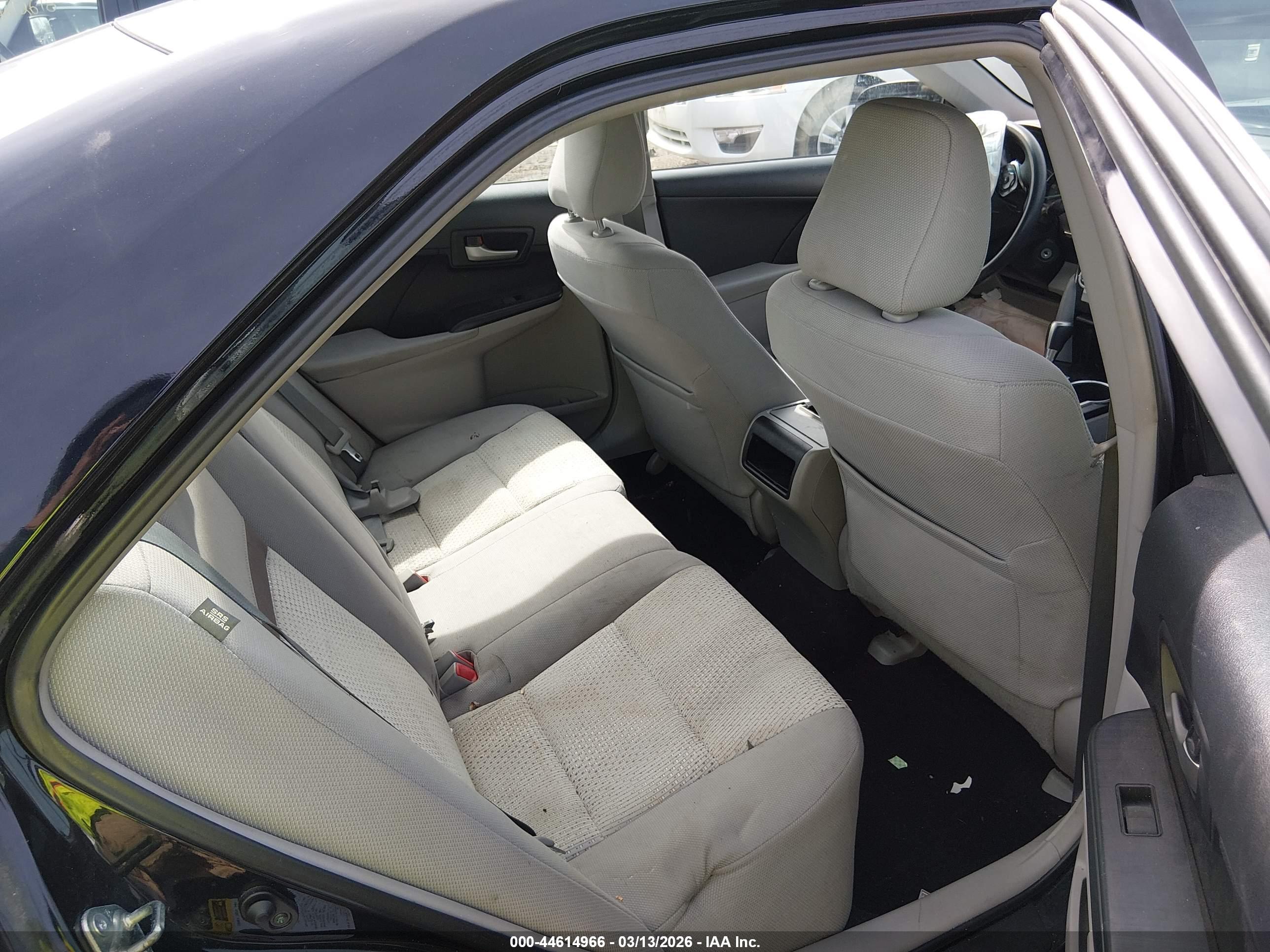 TOYOTA CAMRY image 8