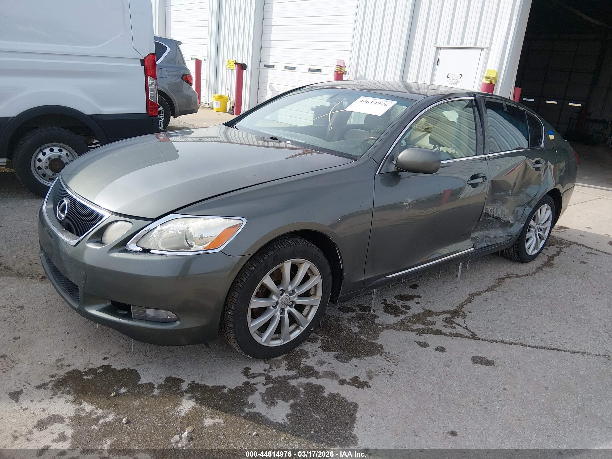LEXUS GS image 2