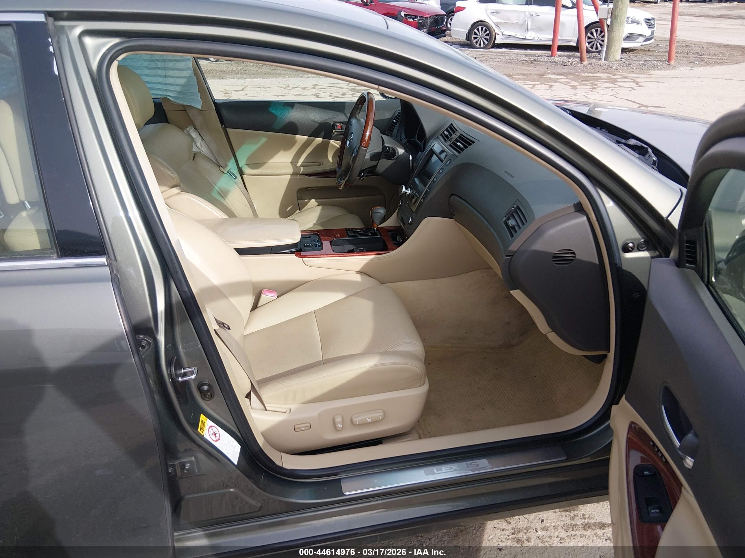 LEXUS GS image 5