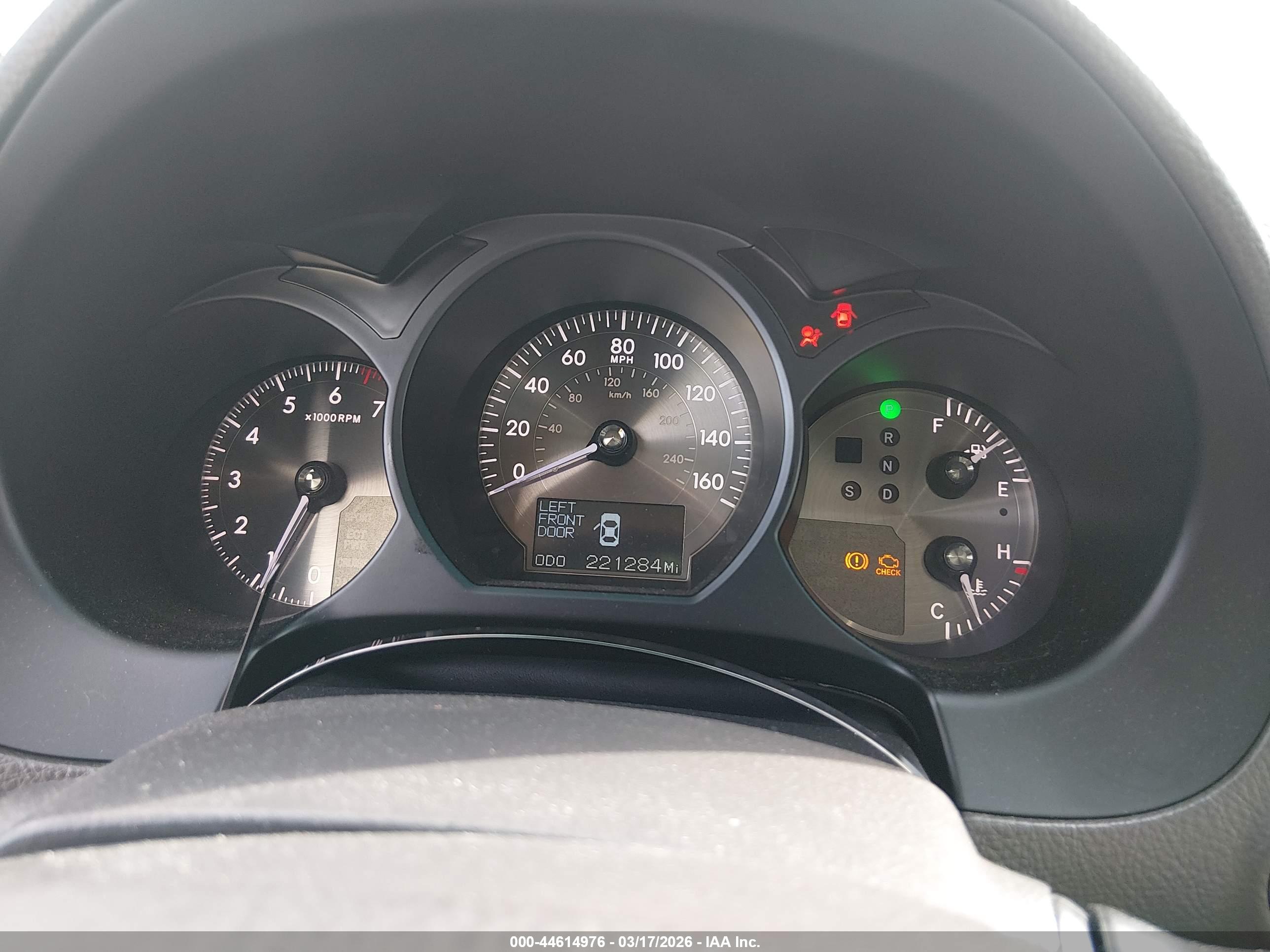 LEXUS GS image 7