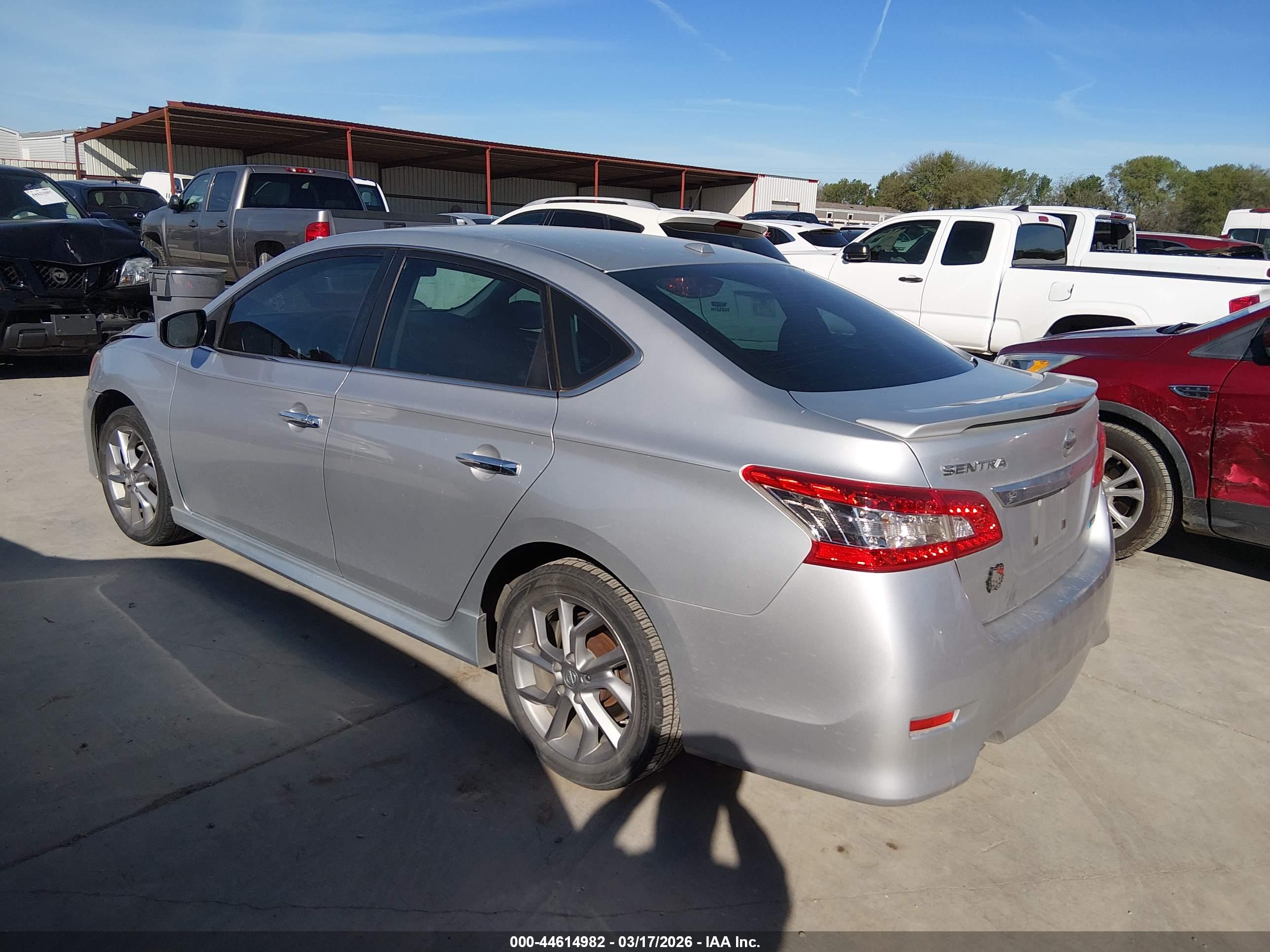 NISSAN SENTRA image 3