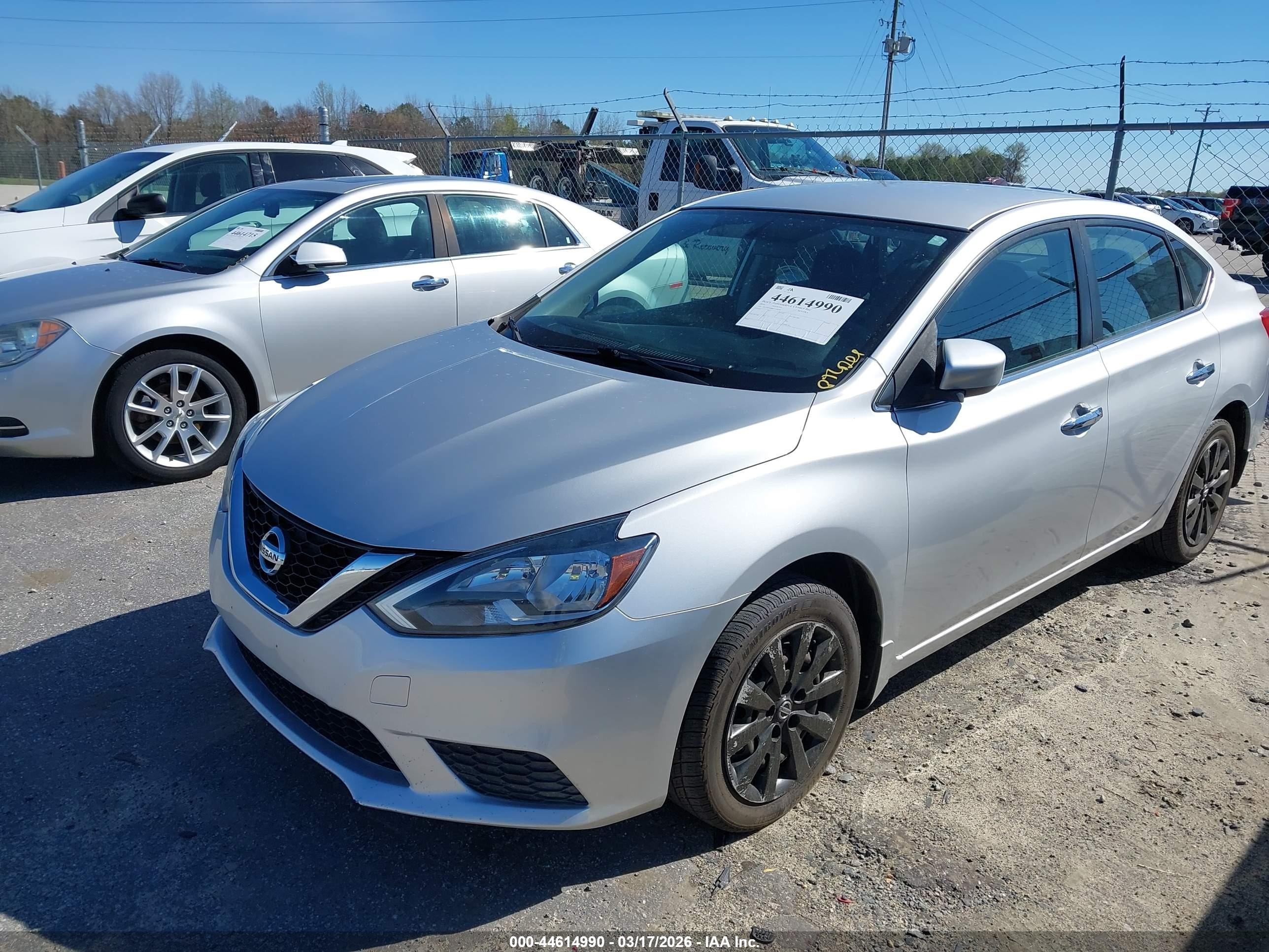 NISSAN SENTRA image 2