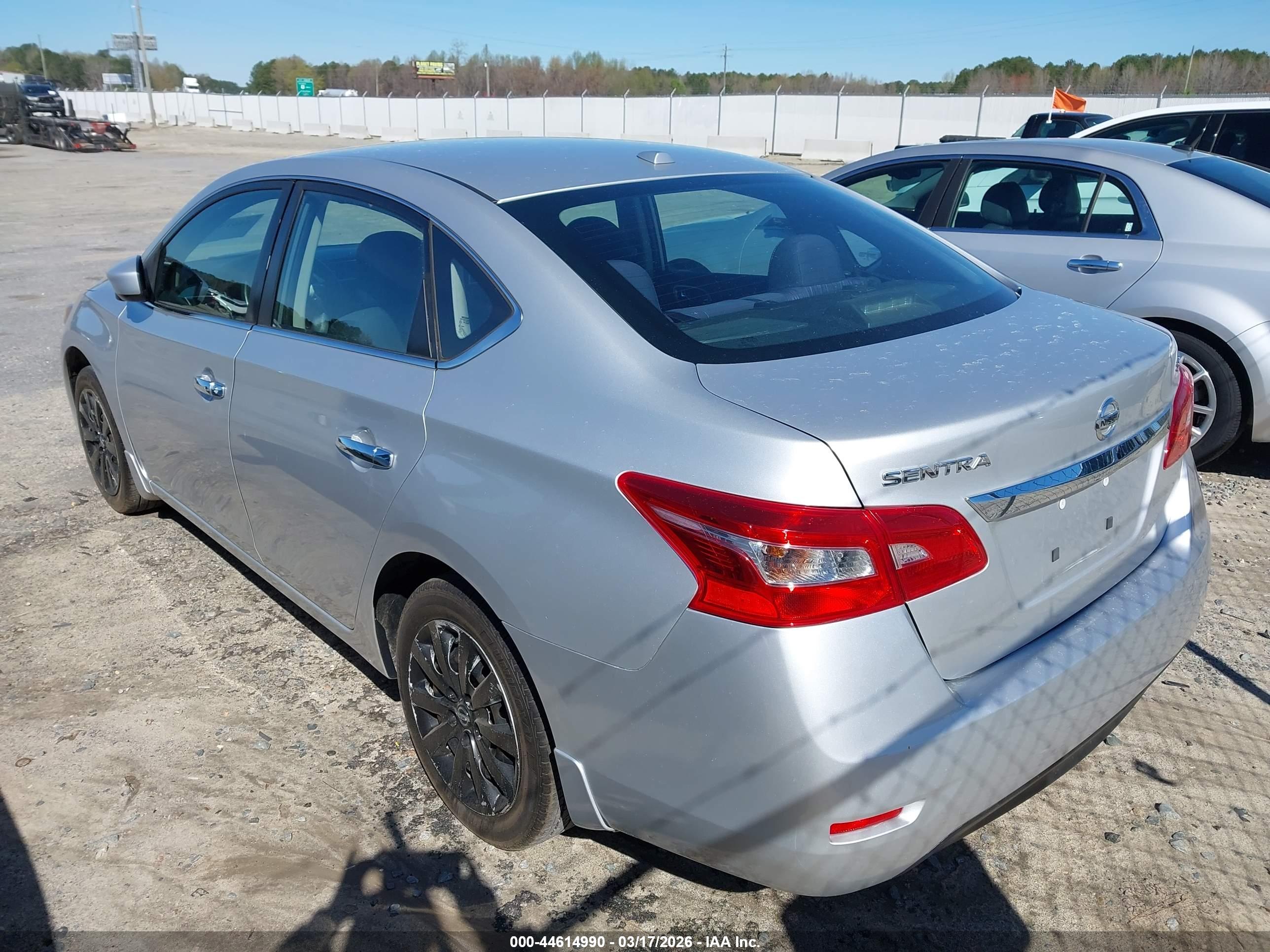 NISSAN SENTRA image 3