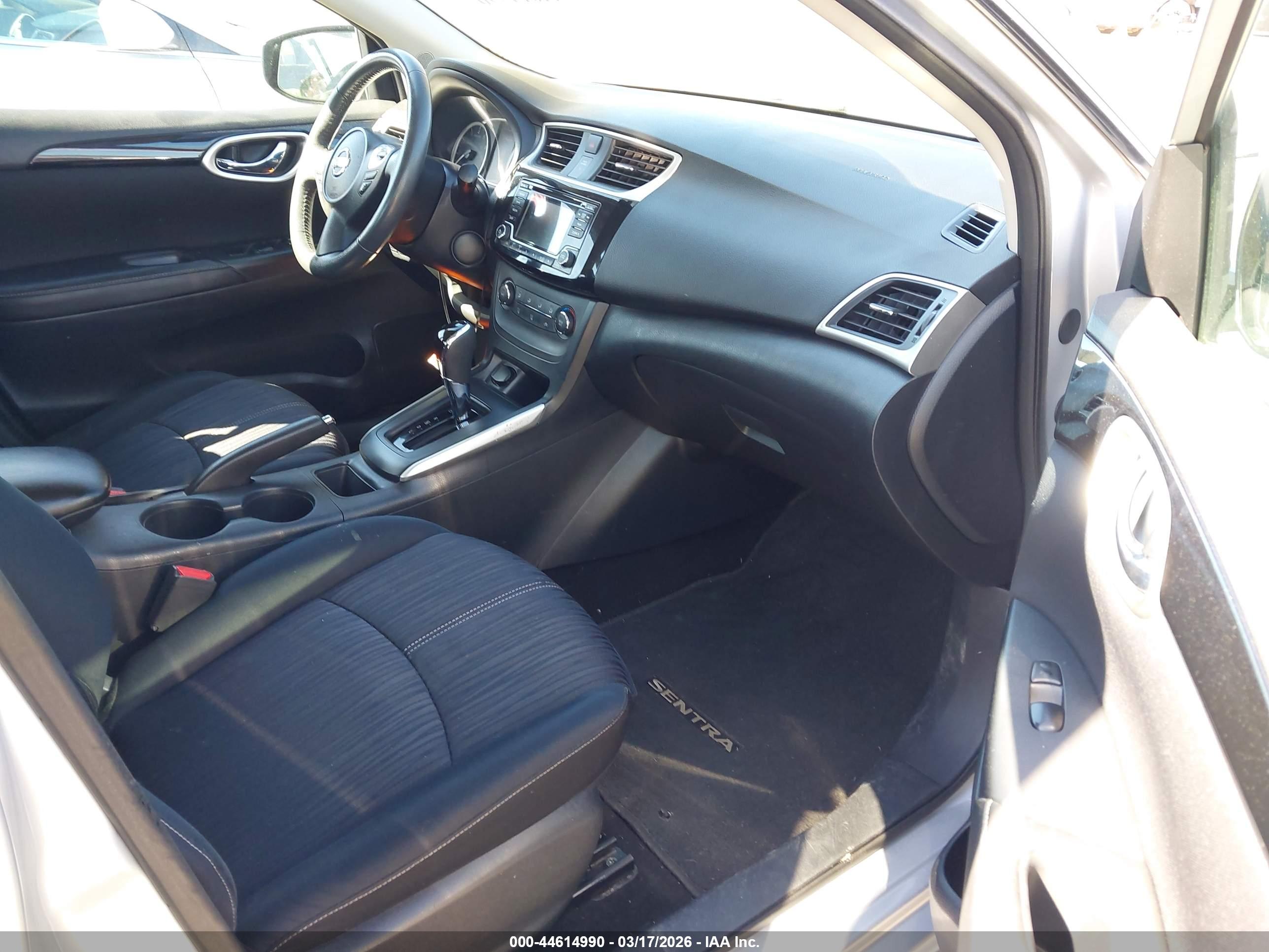 NISSAN SENTRA image 5