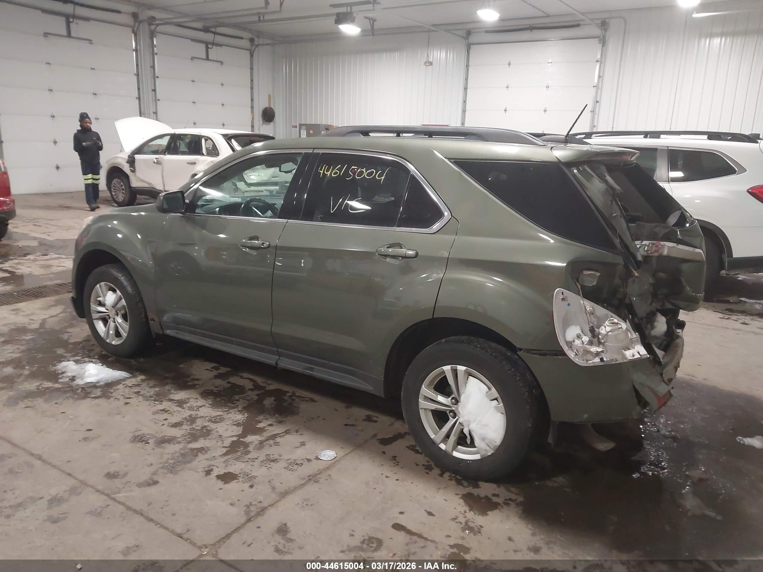 CHEVROLET EQUINOX image 3