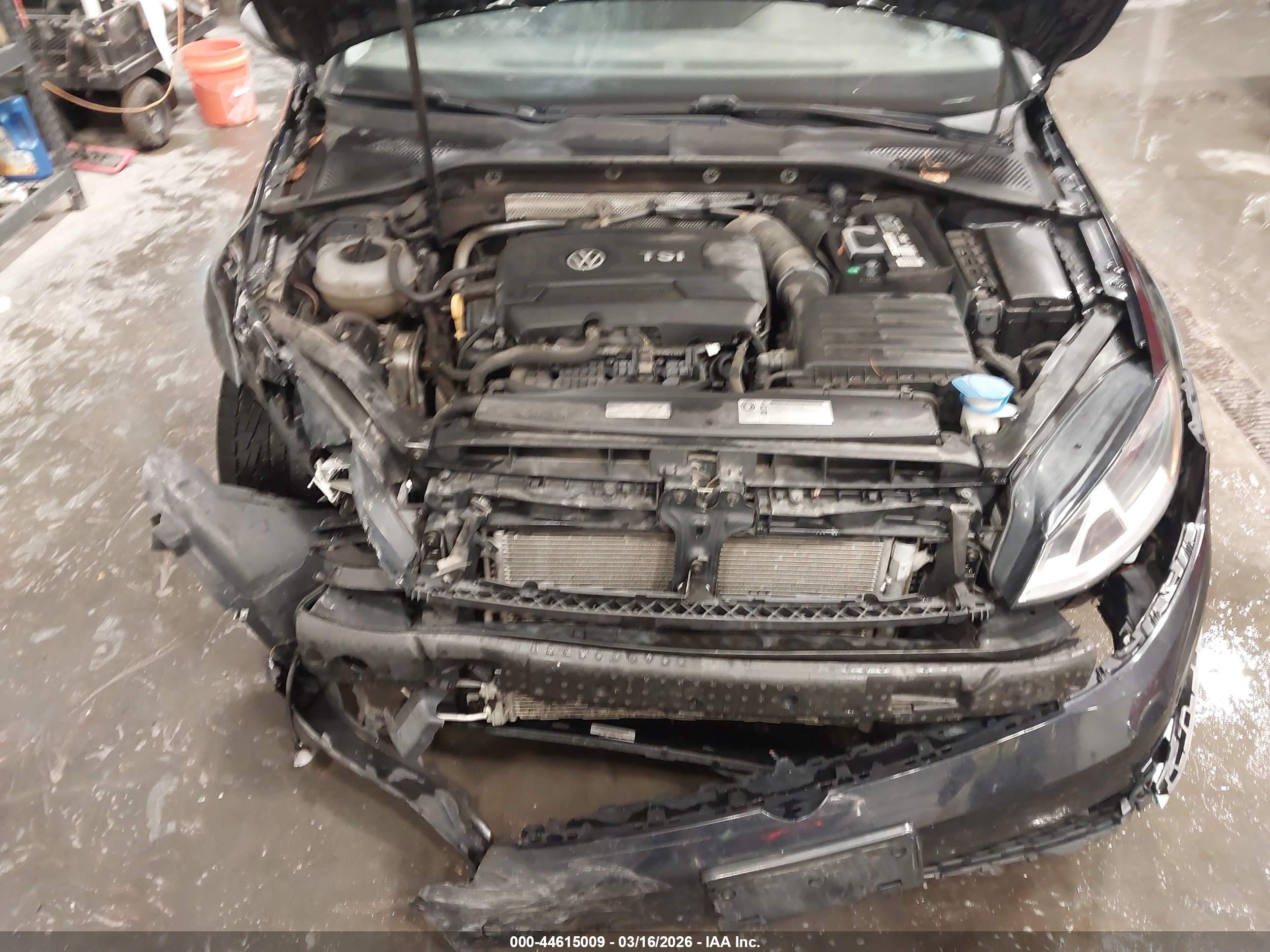 VOLKSWAGEN GOLF image 10