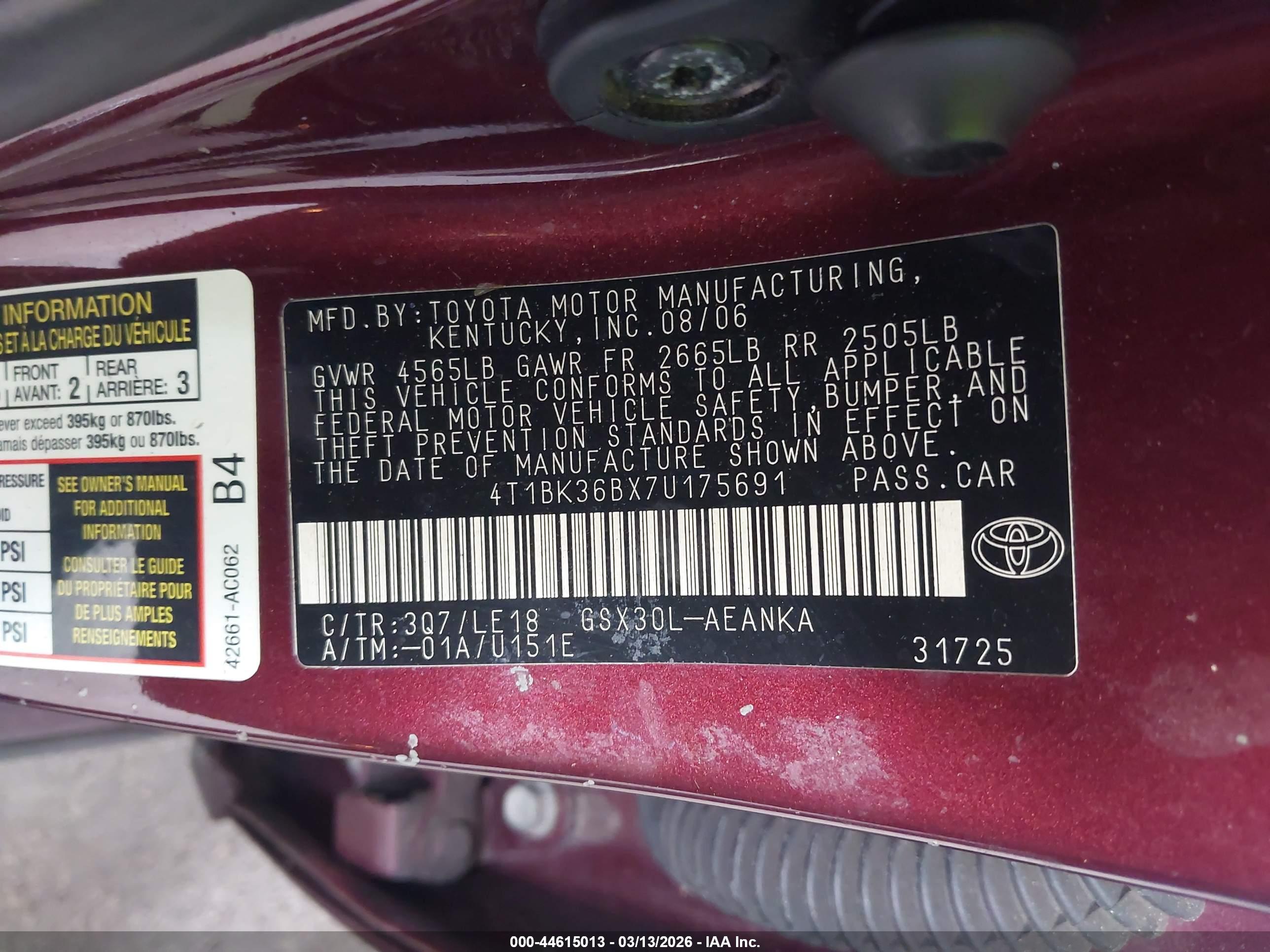 TOYOTA AVALON image 9