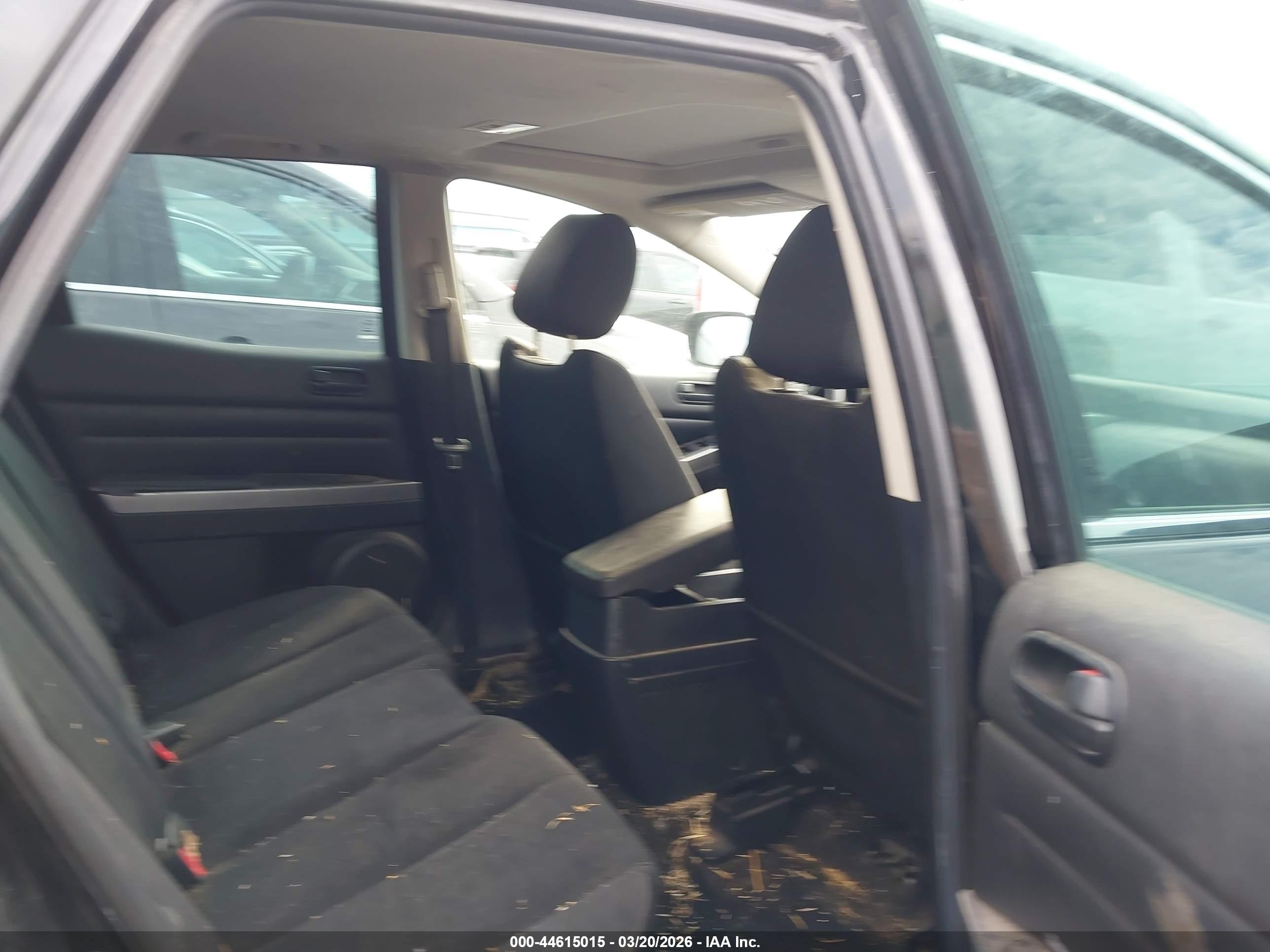 MAZDA CX-7 image 8