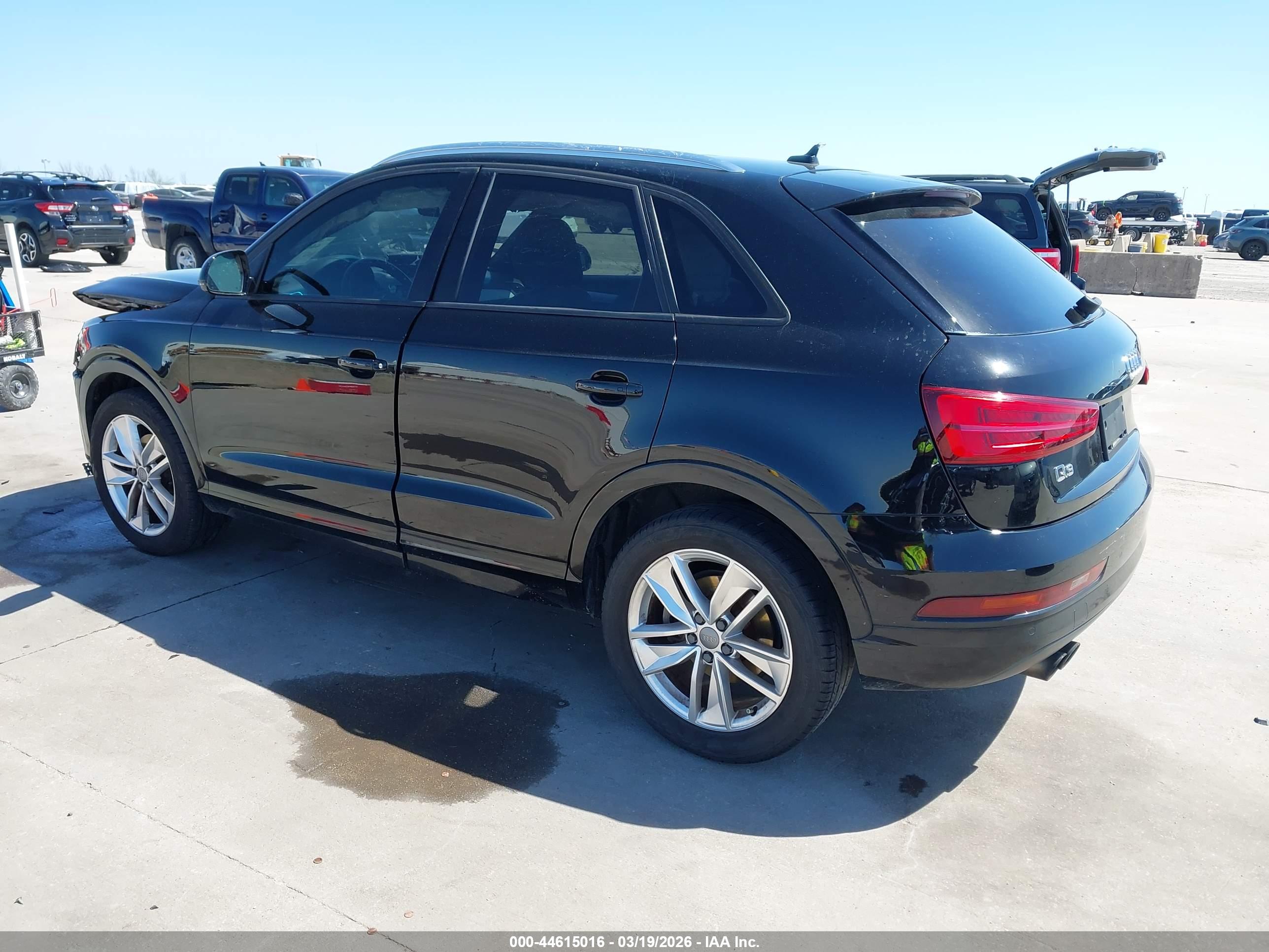 AUDI Q3 image 3