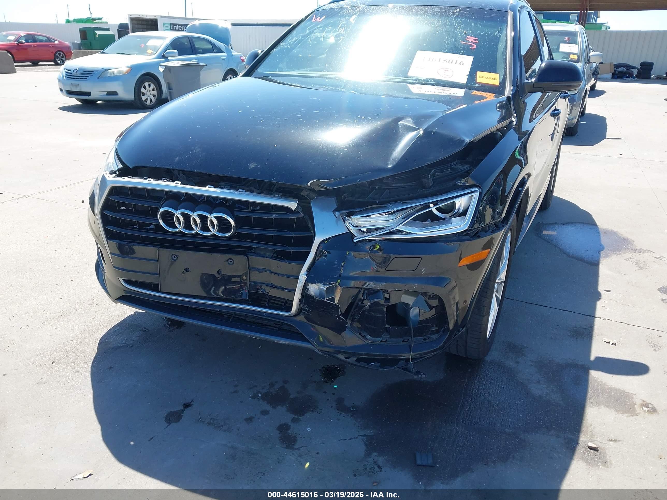 AUDI Q3 image 6