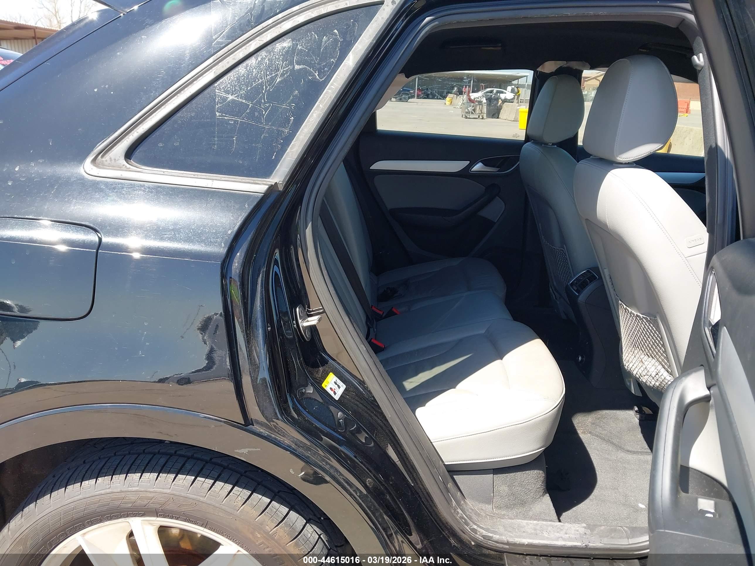 AUDI Q3 image 8