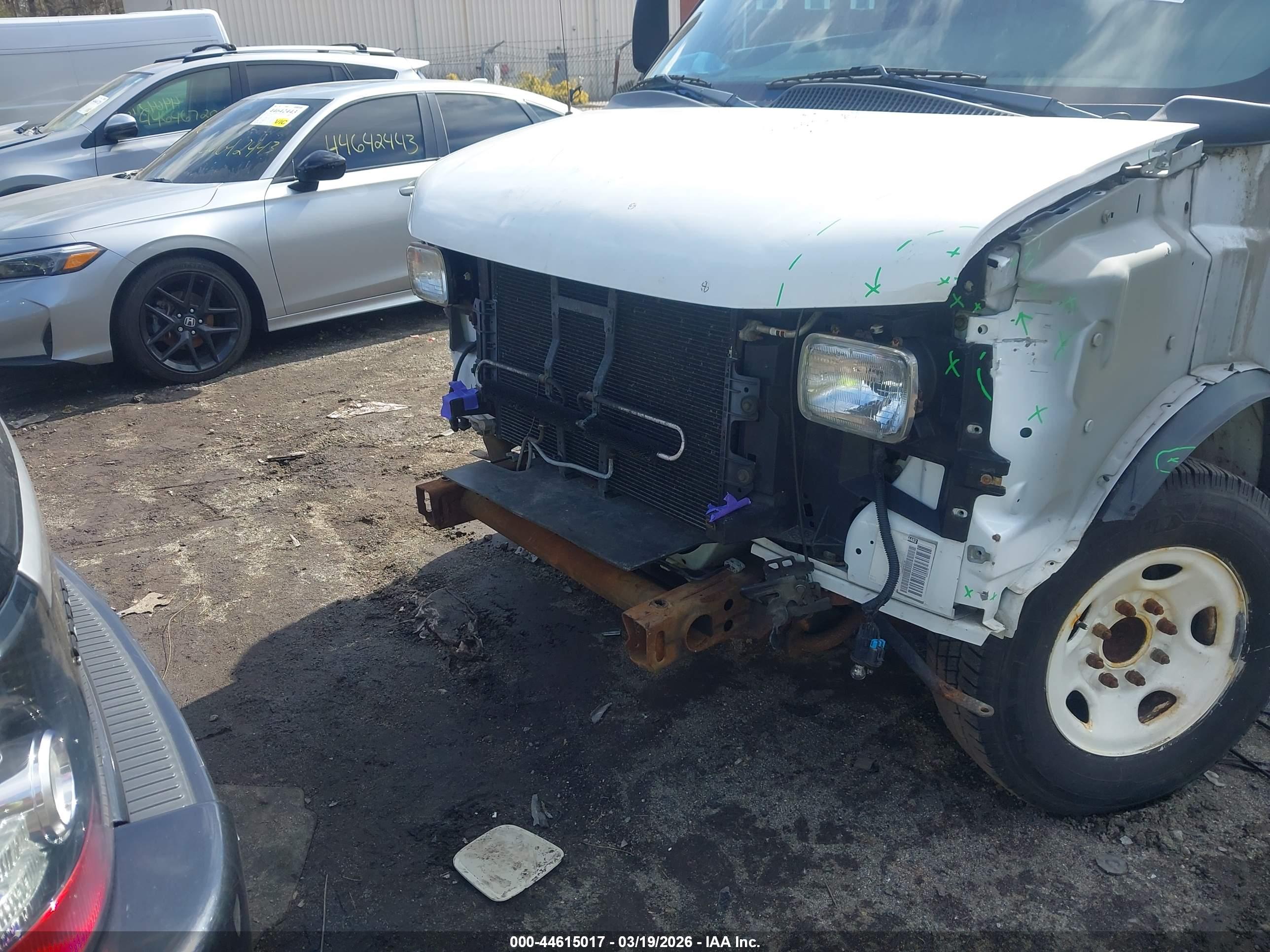 GMC SAVANA image 6