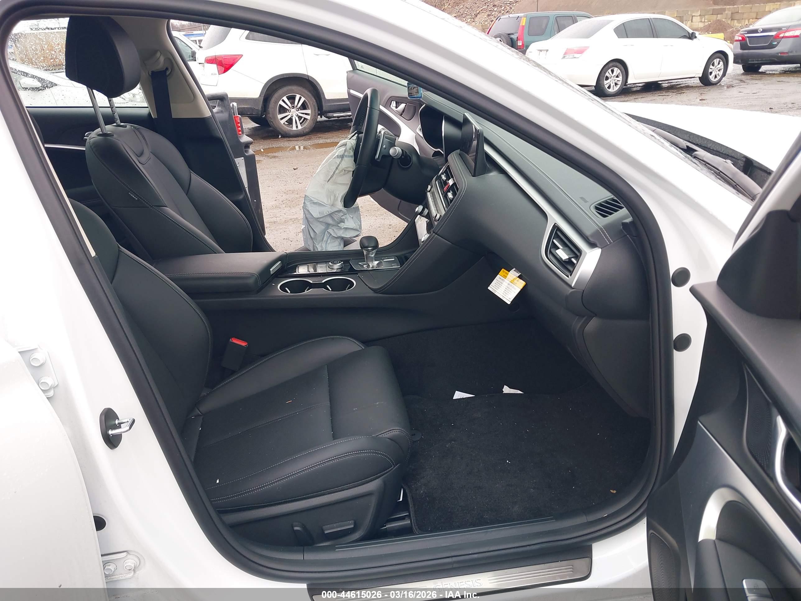 GENESIS G70 image 5
