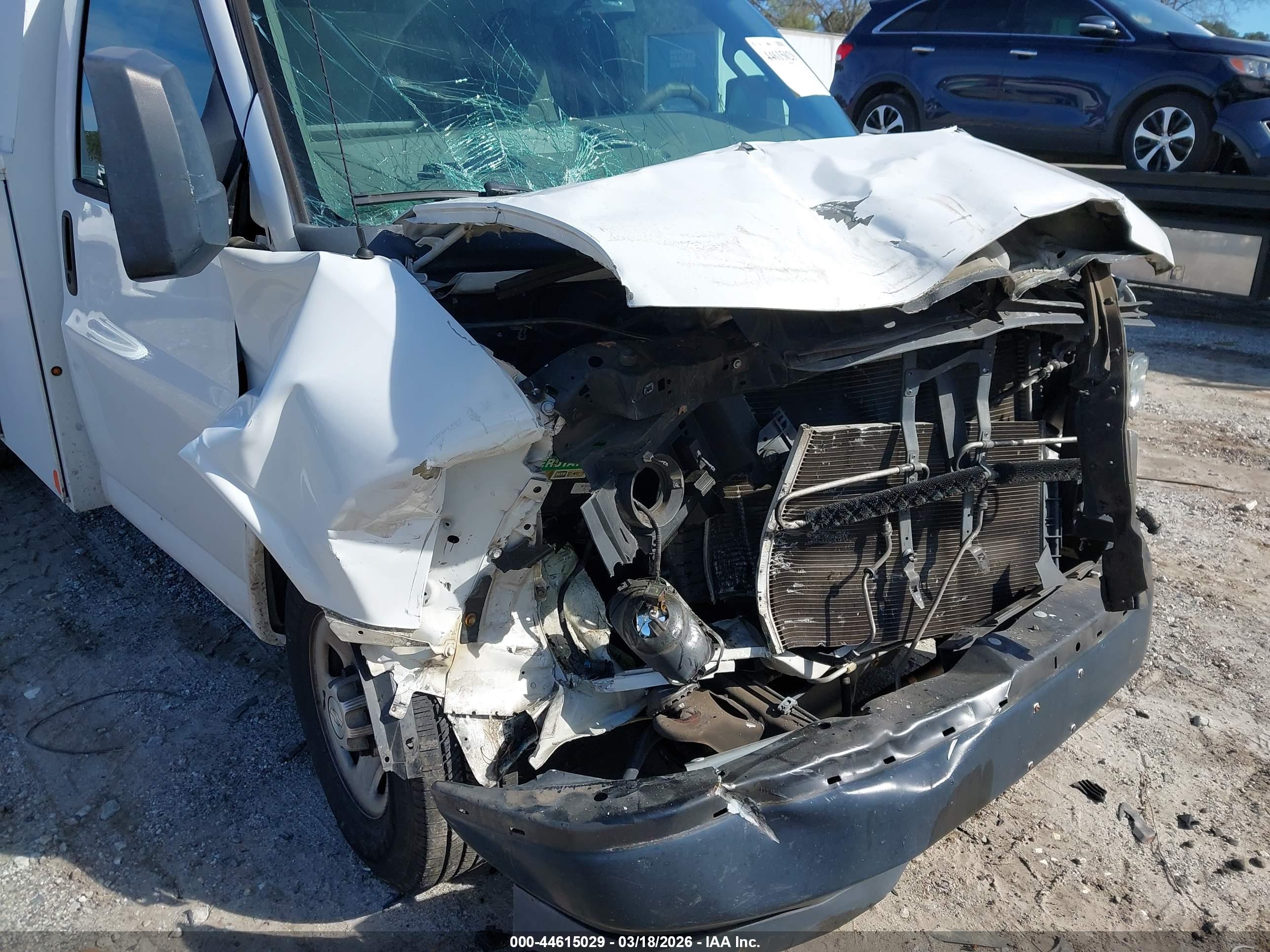 CHEVROLET EXPRESS image 6