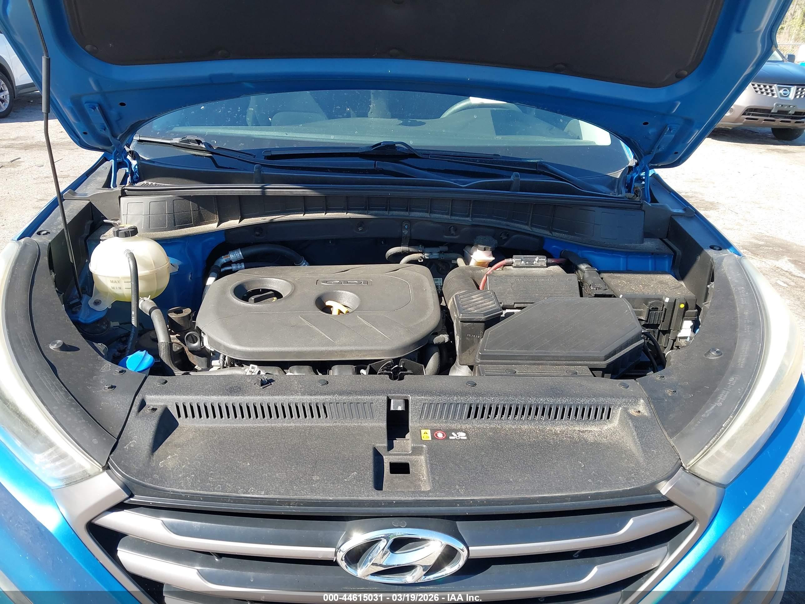HYUNDAI TUCSON image 10