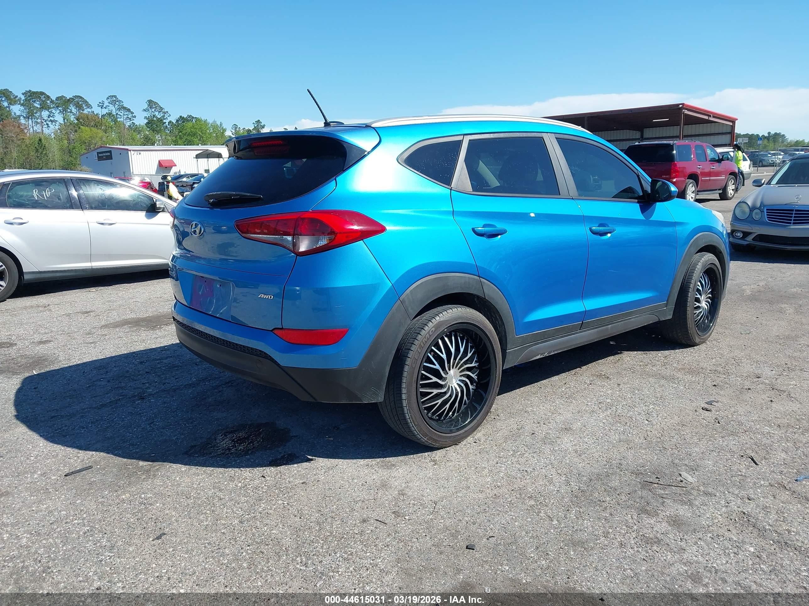 HYUNDAI TUCSON image 4
