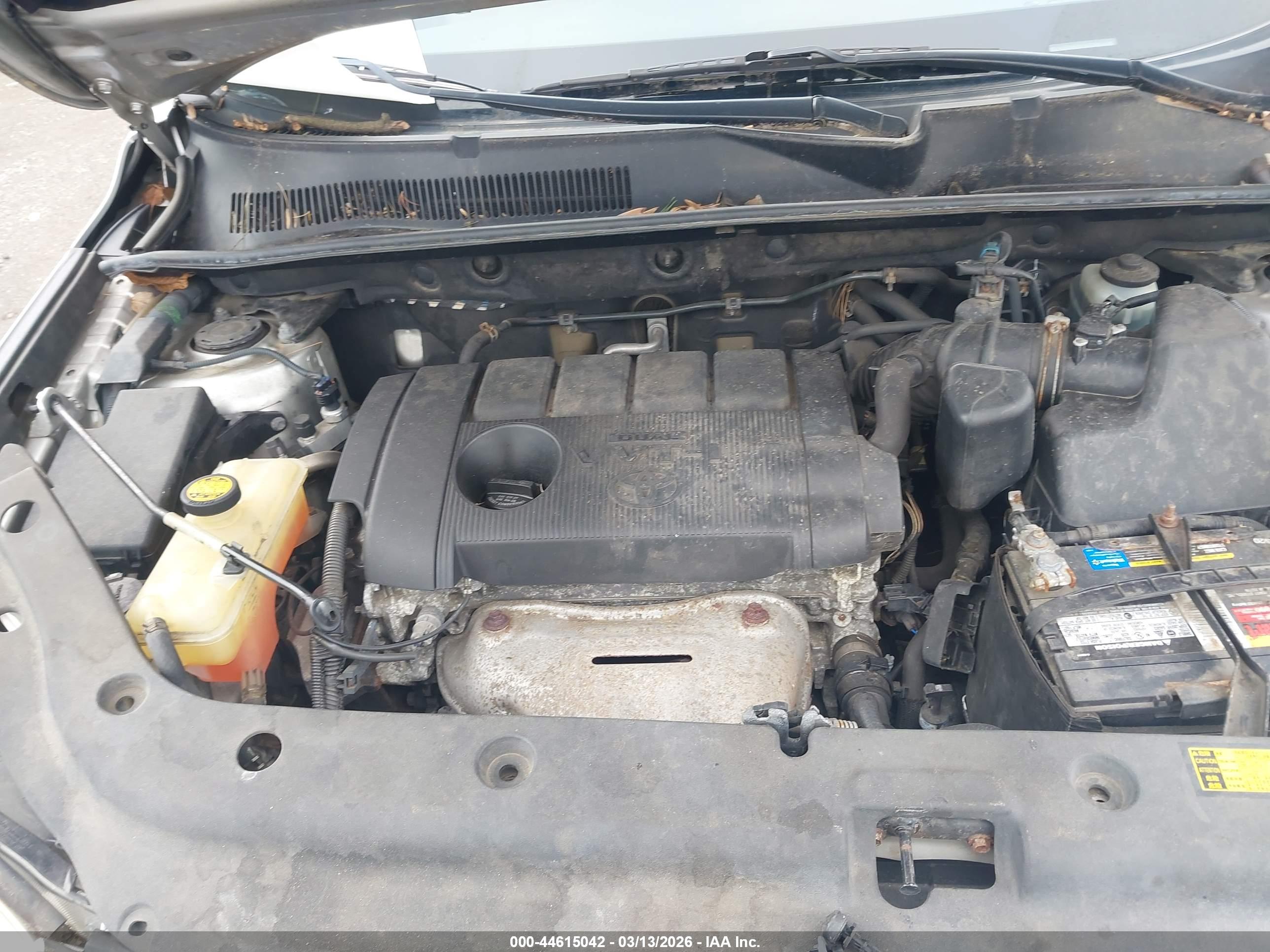 TOYOTA RAV4 image 10