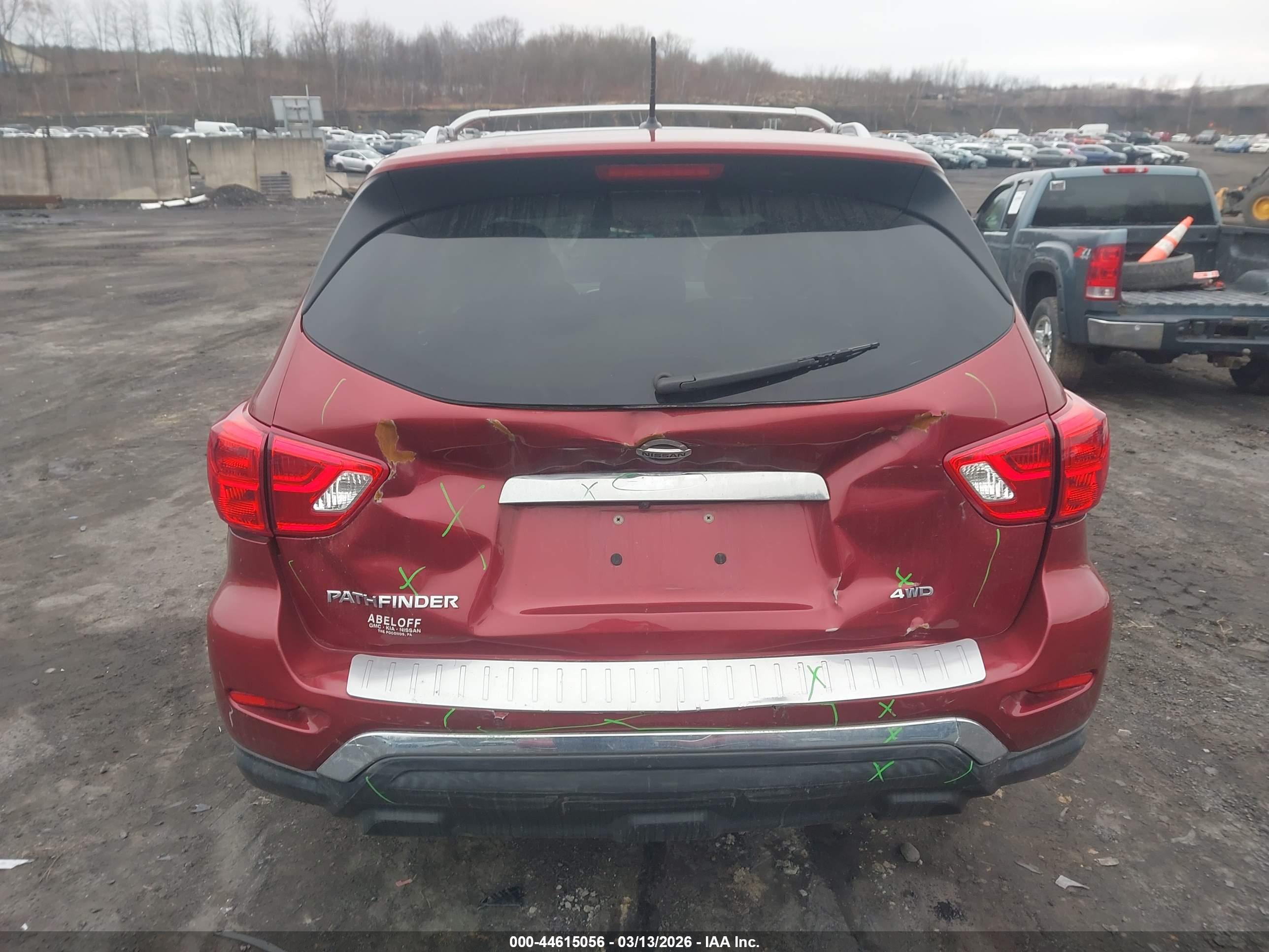 NISSAN PATHFINDER image 6