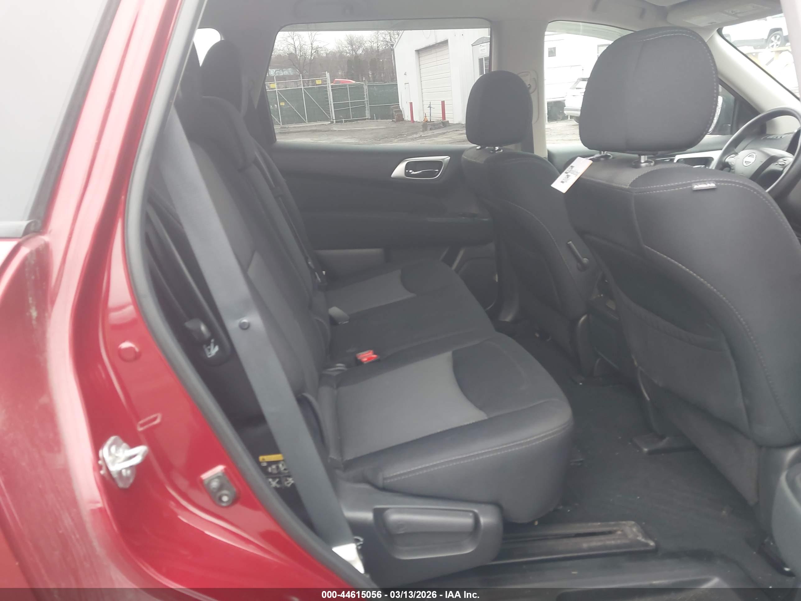 NISSAN PATHFINDER image 8
